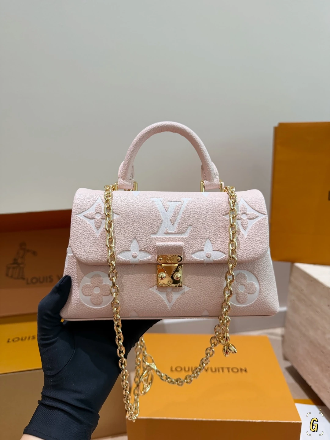 Louis Vuitton(ルイ・ヴィトン / LV) Madeleine Nano