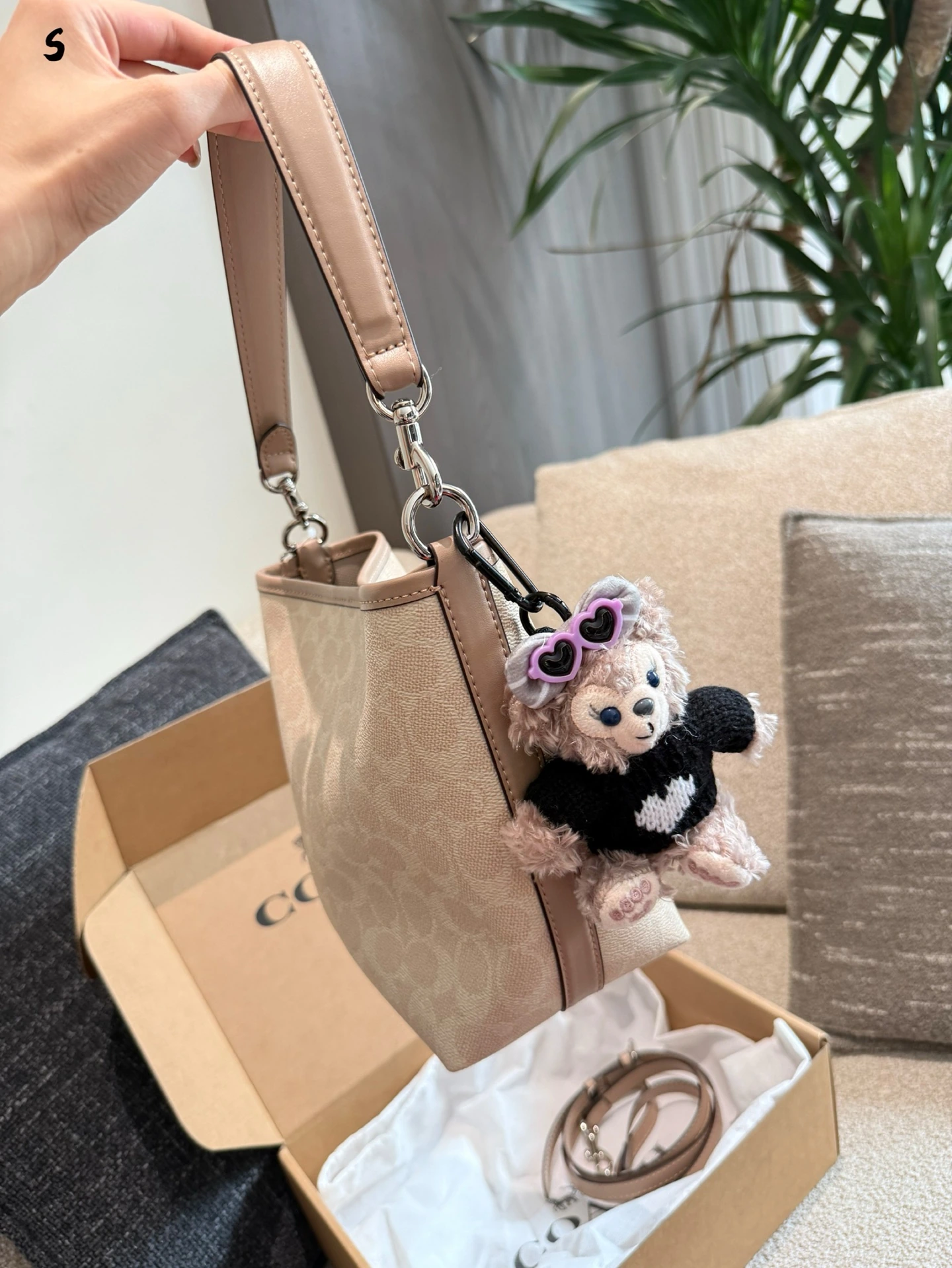 COACH(コーチ) 新作 NEW City バケットバッグ
