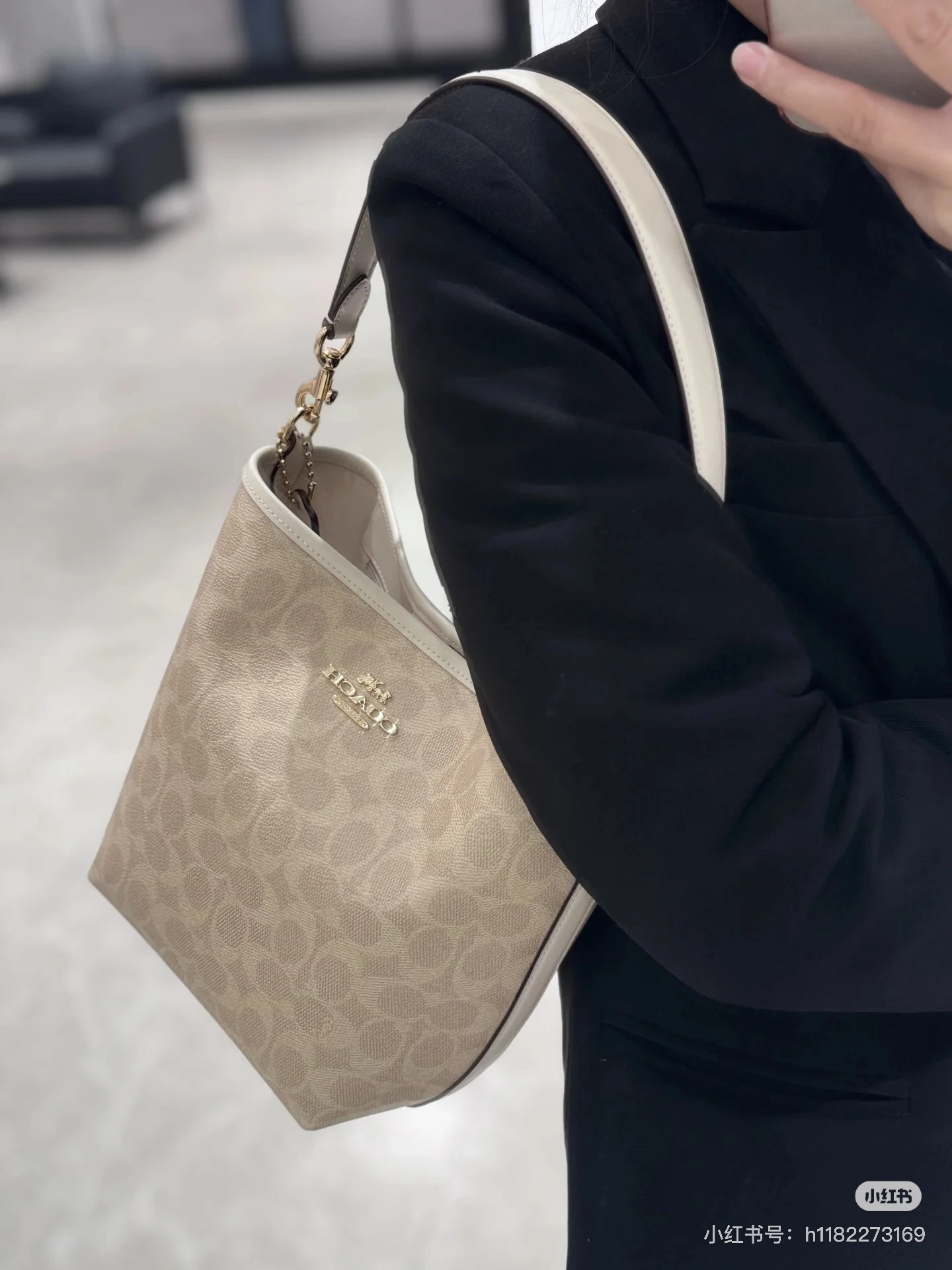 COACH(コーチ) バケットバッグ