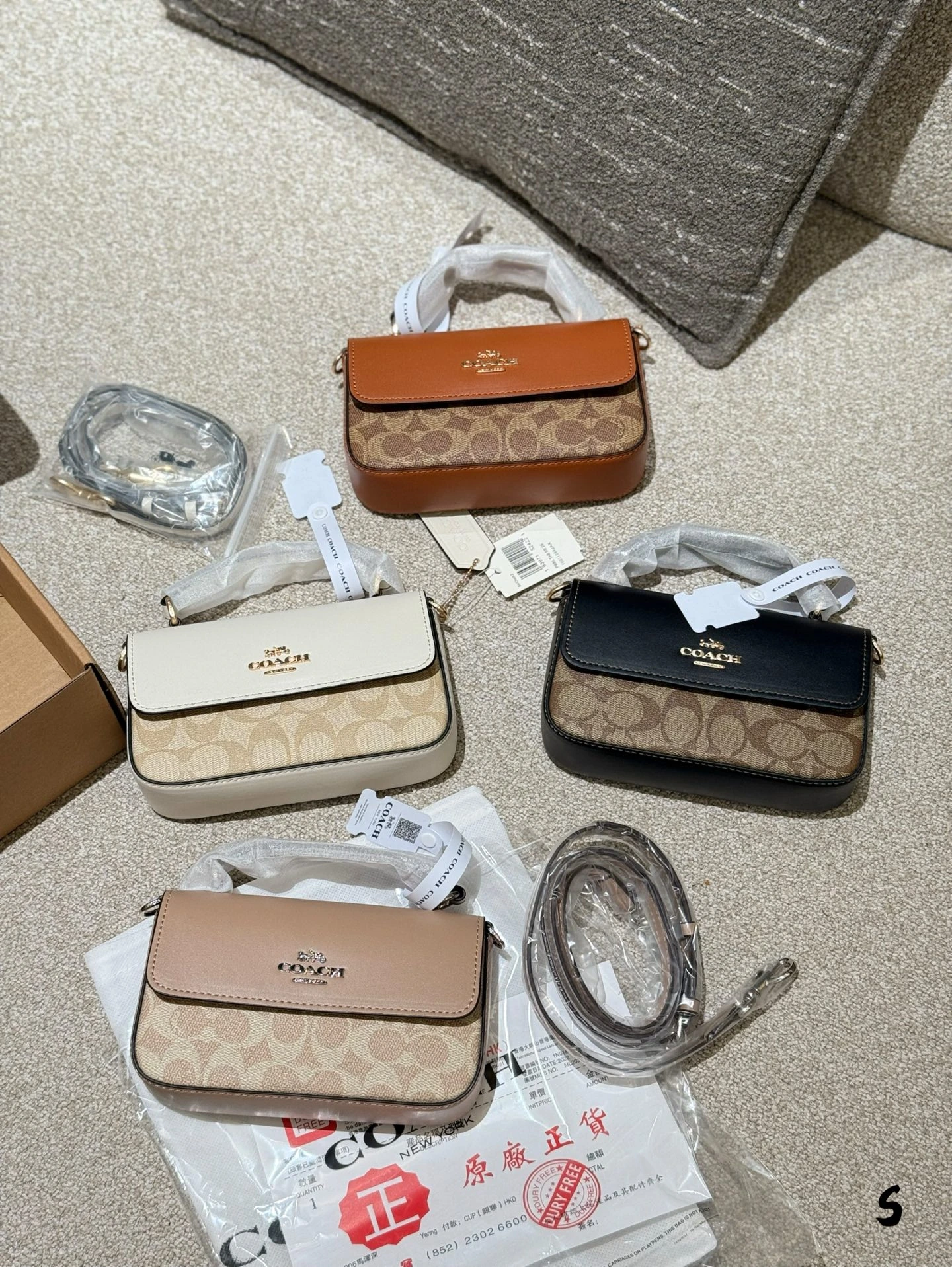 COACH（コーチ） 新作 Josie