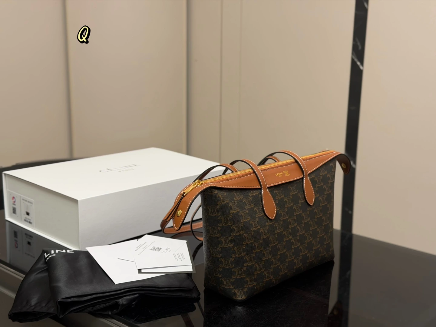 CELINE(セリーヌ) 新作 Duffle