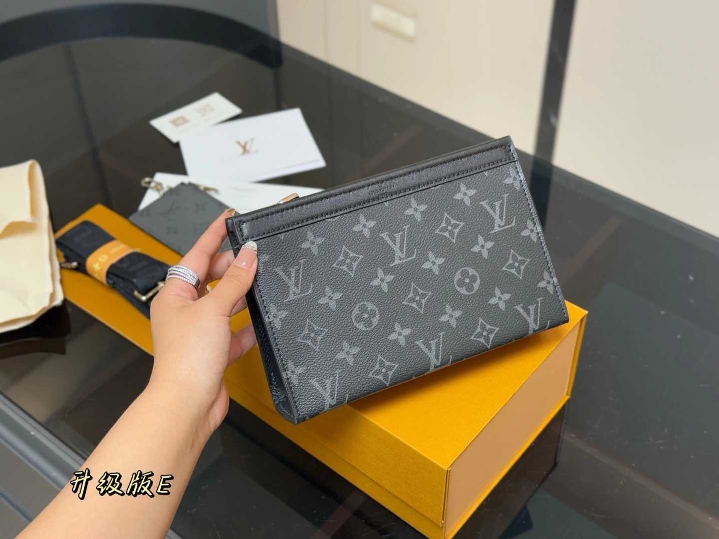 Louis Vuitton(ルイ・ヴィトン/LV) メンズアイテム