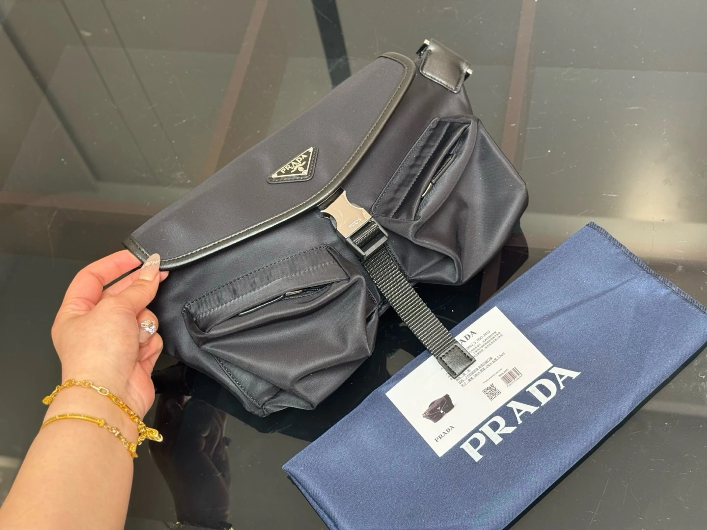 Prada（プラダ） ショルダー／クロスボディバッグ