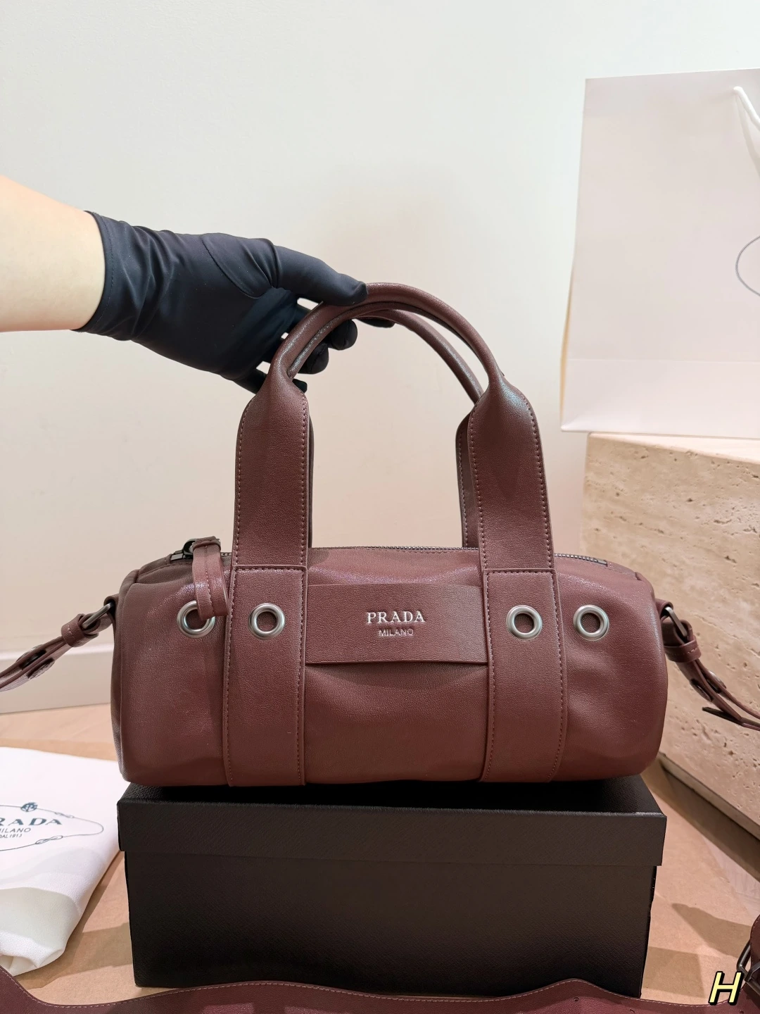 Prada（プラダ） ドラムバッグ