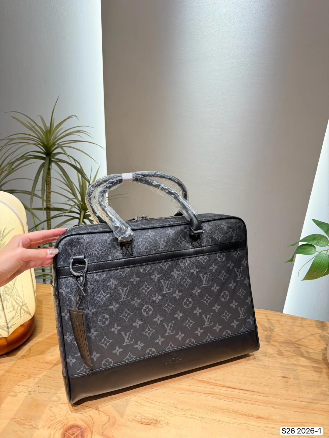Louis Vuitton(ルイ・ヴィトン/LV) ブリーフケース 新作