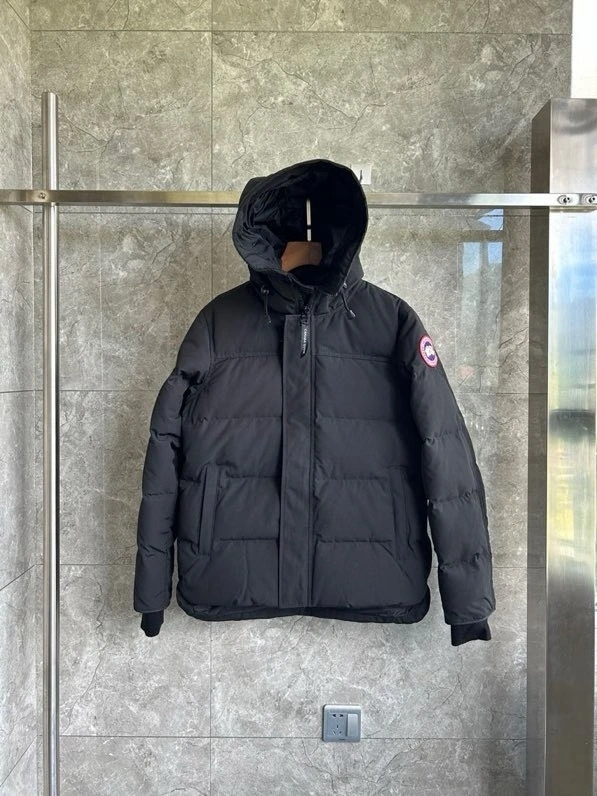 WTOクオリティ CANADA GOOSE(カナダグース) MacMillan TC85 クロップド丈・ジップ・防風・撥水・メタルパーツ・ファートリム ダウンジャケット ユニセックス。 素材:ナイロン・ダウン・ダックダウン・コットン。 サイズ:S/M/L/XL。 オリジナル仕様