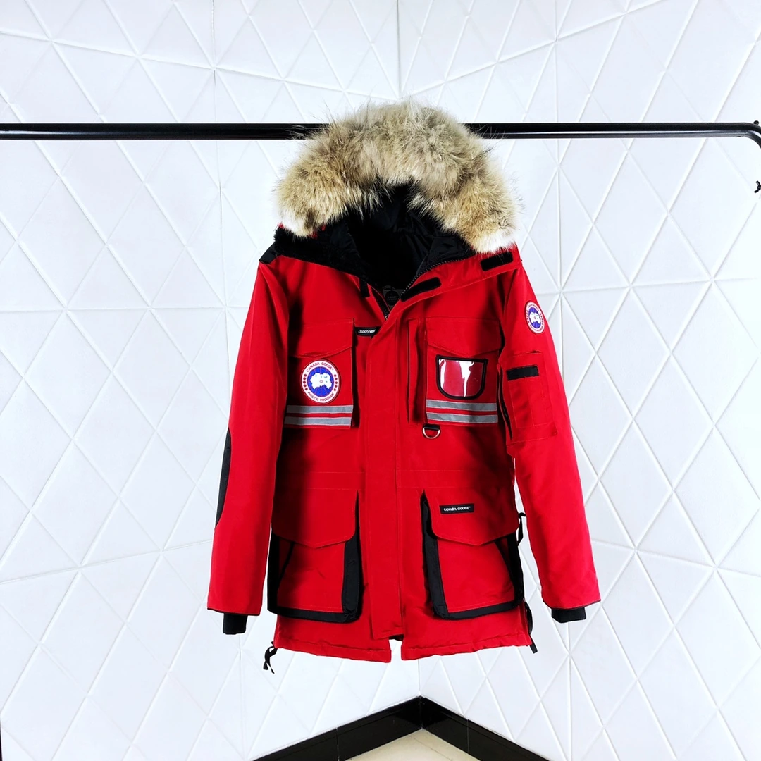 CANADA GOOSE(カナダグース) Got SNOW MANTRA レディース ロング丈・ジップ・ポケット・保温性・取り外し可能・メタルパーツ・ファートリム ダウンジャケット ユニセックス。 素材:ダウン・ダックダウン