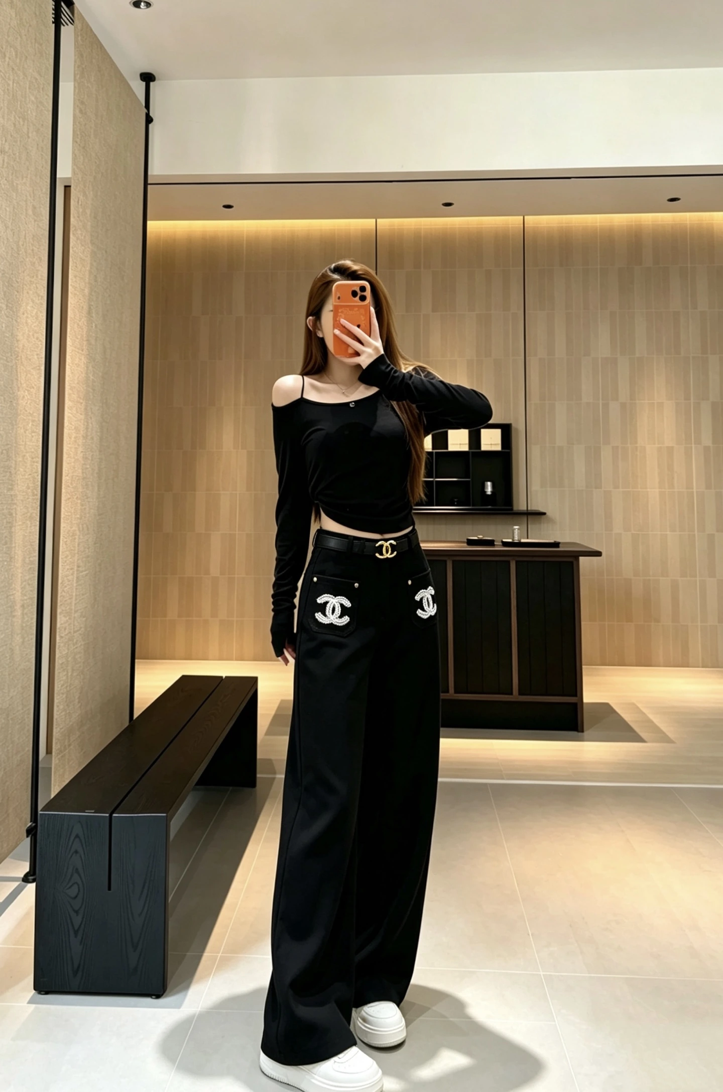 CHANEL(シャネル) レース・ポケット・すっきり見え デニムパンツ。 素材:カシミヤ・デニム。 カラー:2色展開。 サイズ:S/M/L/XL