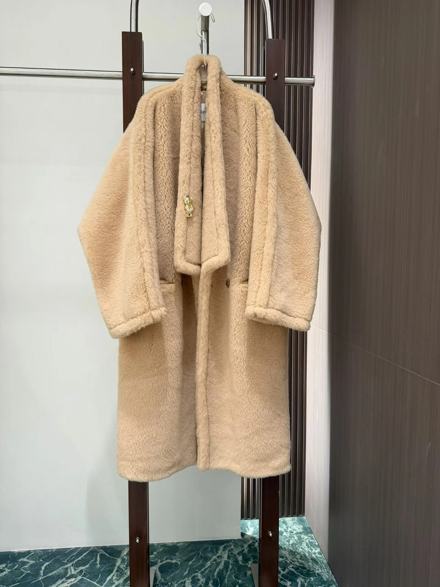 Max Mara(マックスマーラ) 秋冬 MaxMara ロング丈・リラックスフィット・すっきり見え・保温性 コート