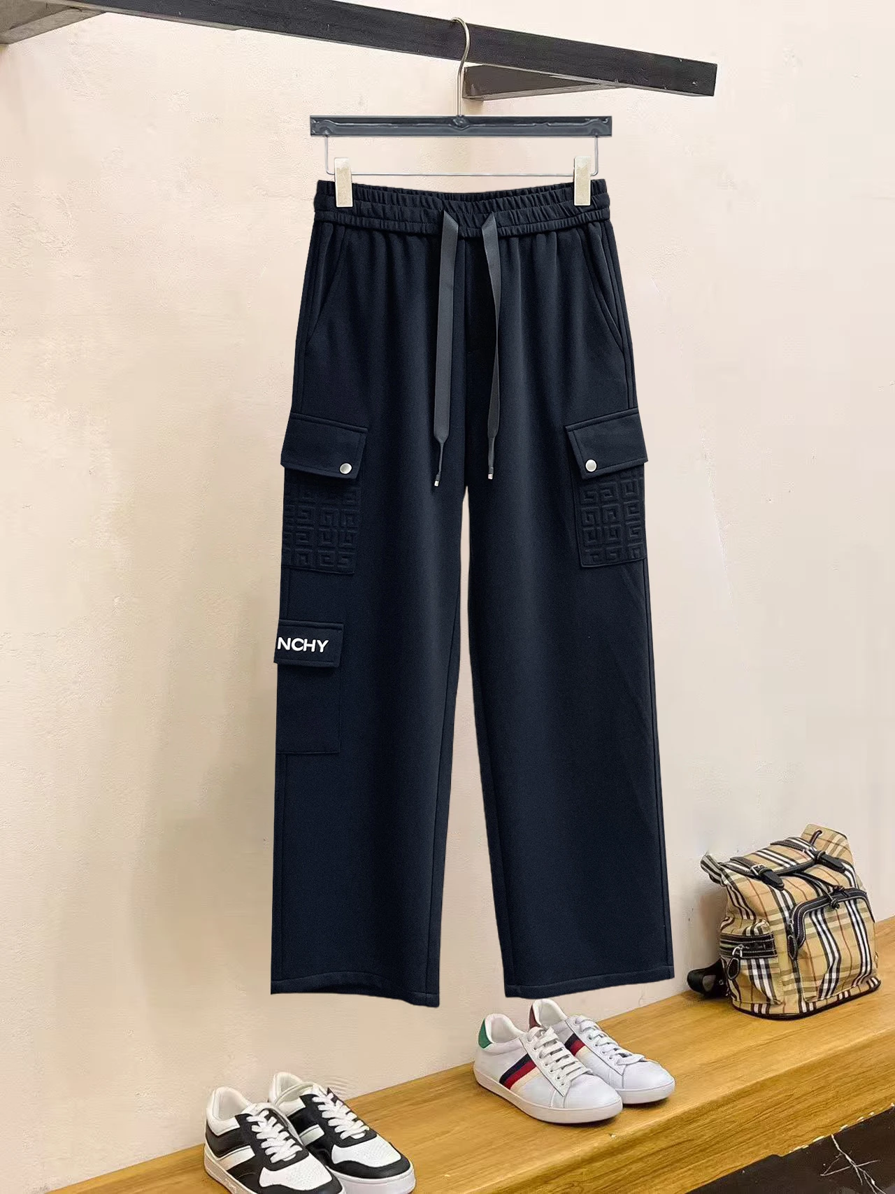 GIVENCHY(ジバンシィ) パンツ