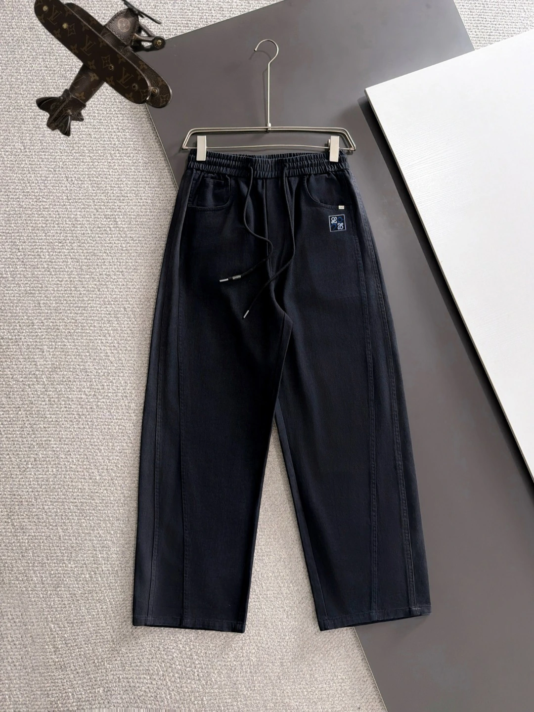 LOEWE（ロエベ） パンツ