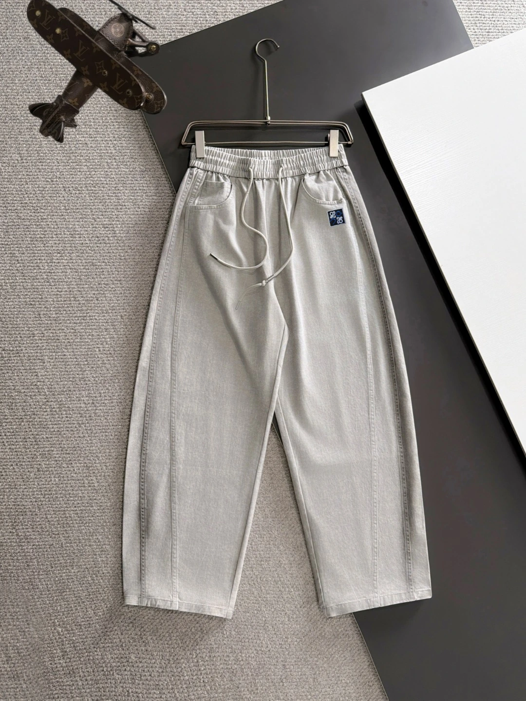 LOEWE（ロエベ） パンツ