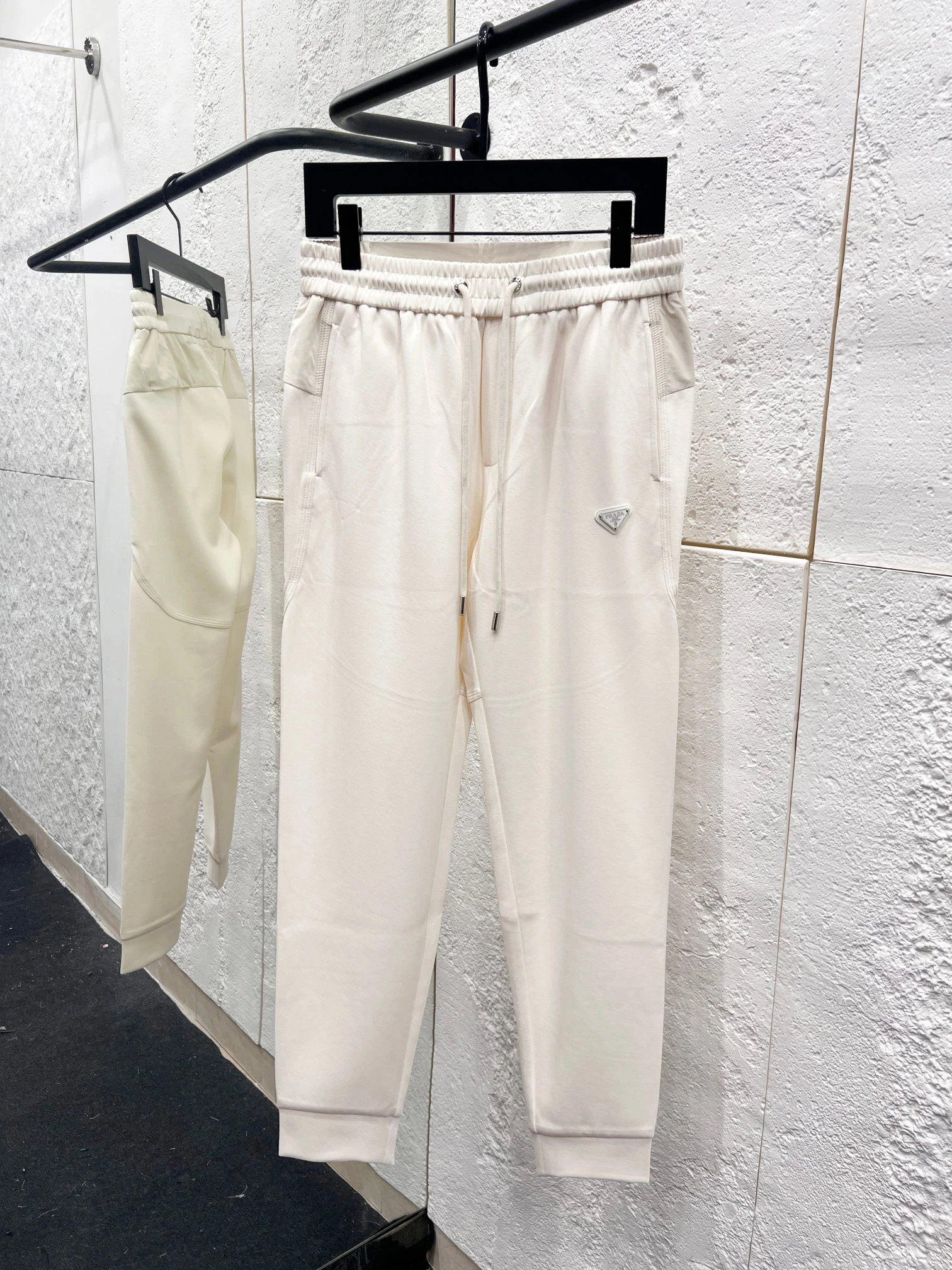 PRADA（プラダ） パンツ