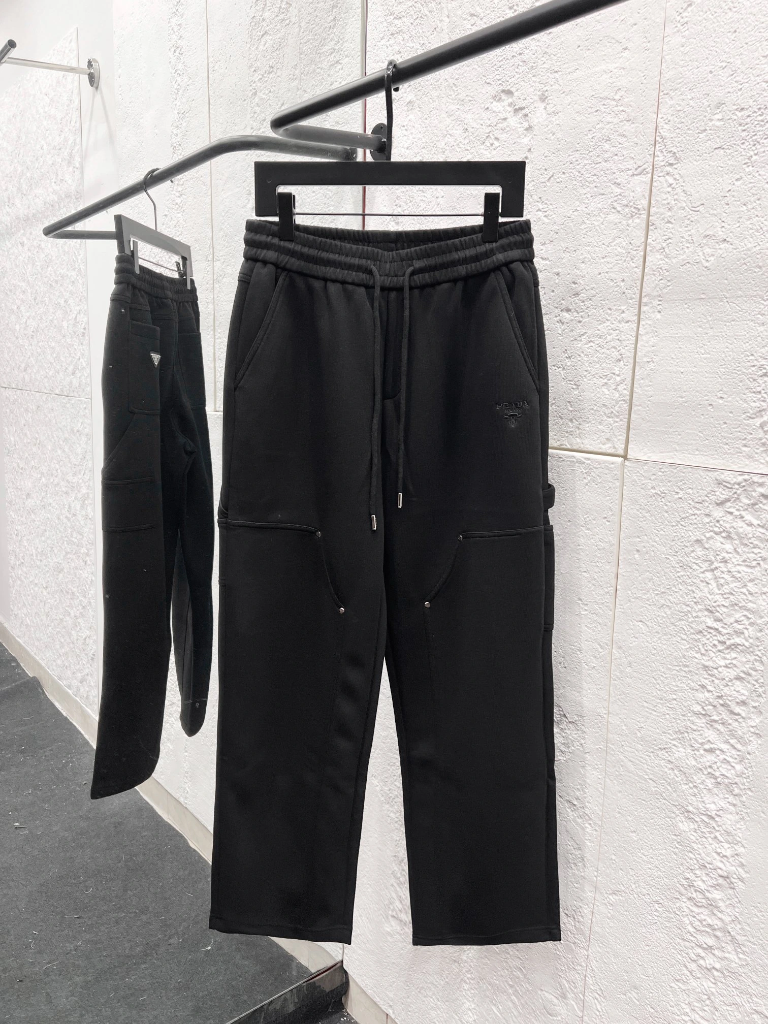 PRADA（プラダ） パンツ