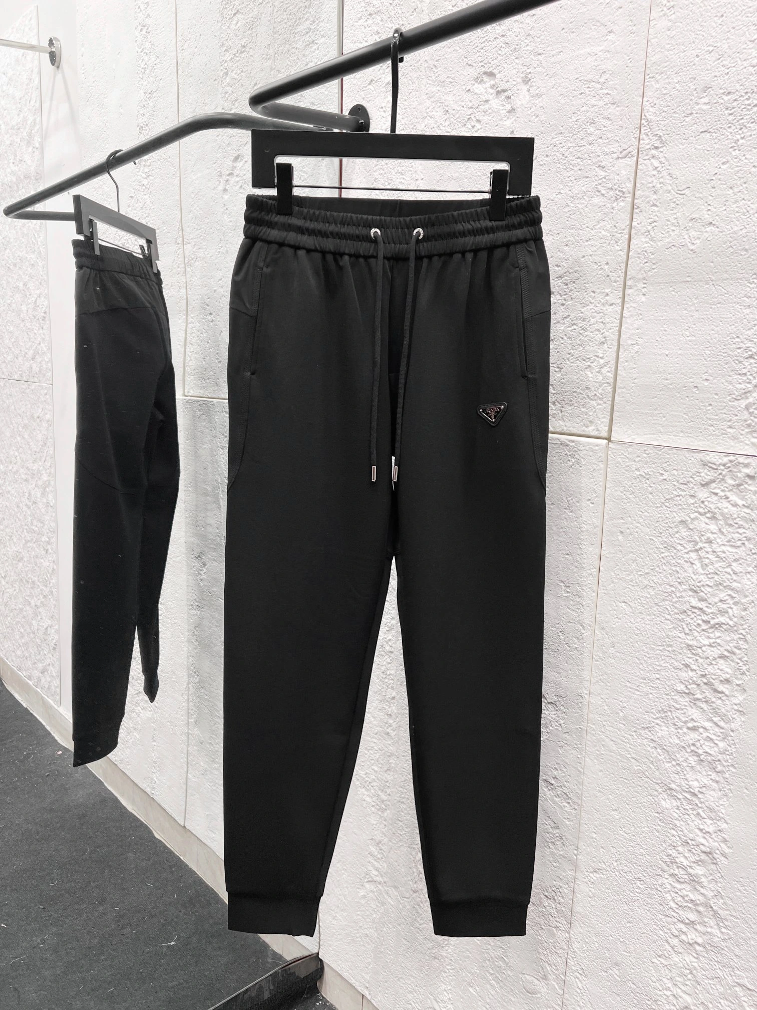 PRADA（プラダ） パンツ