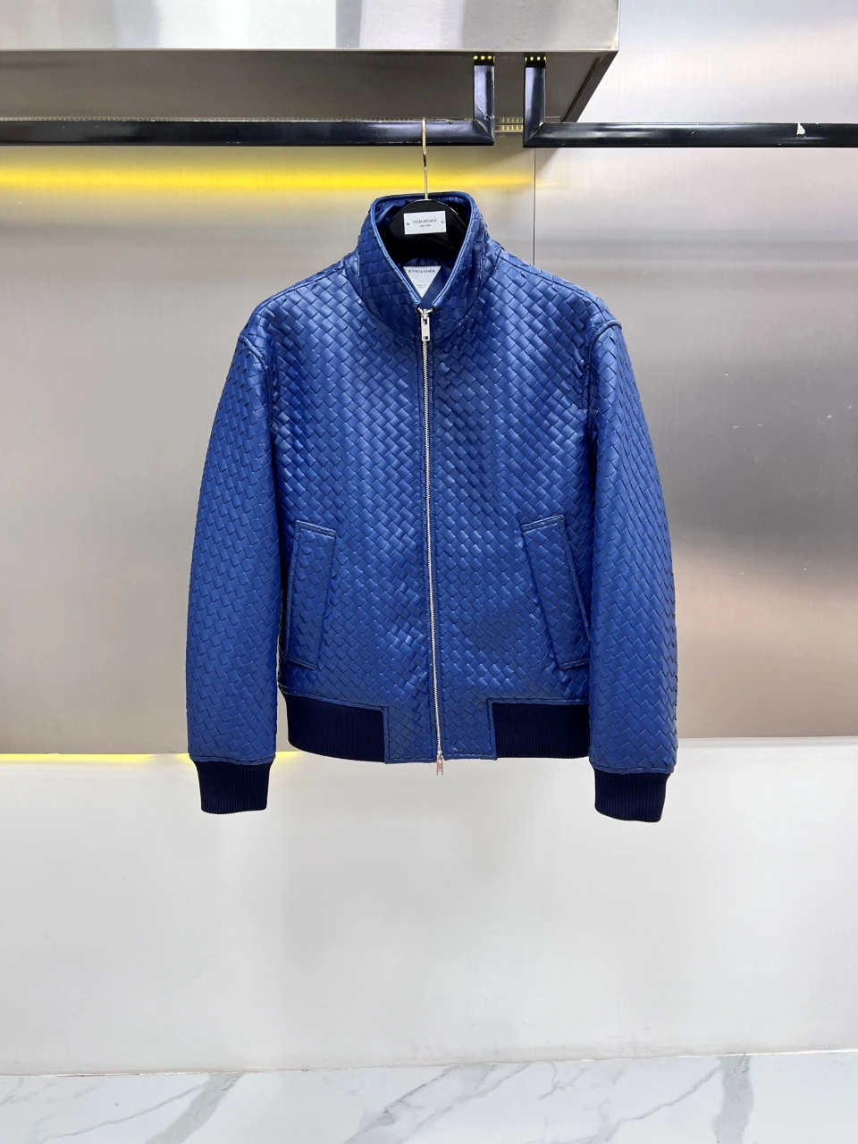 Bottega Veneta(ボッテガ・ヴェネタ) アイテム。 素材:インポートラムスキン・ラムスキン。 サイズ:48-56。 特殊サイズはオーダー対応可