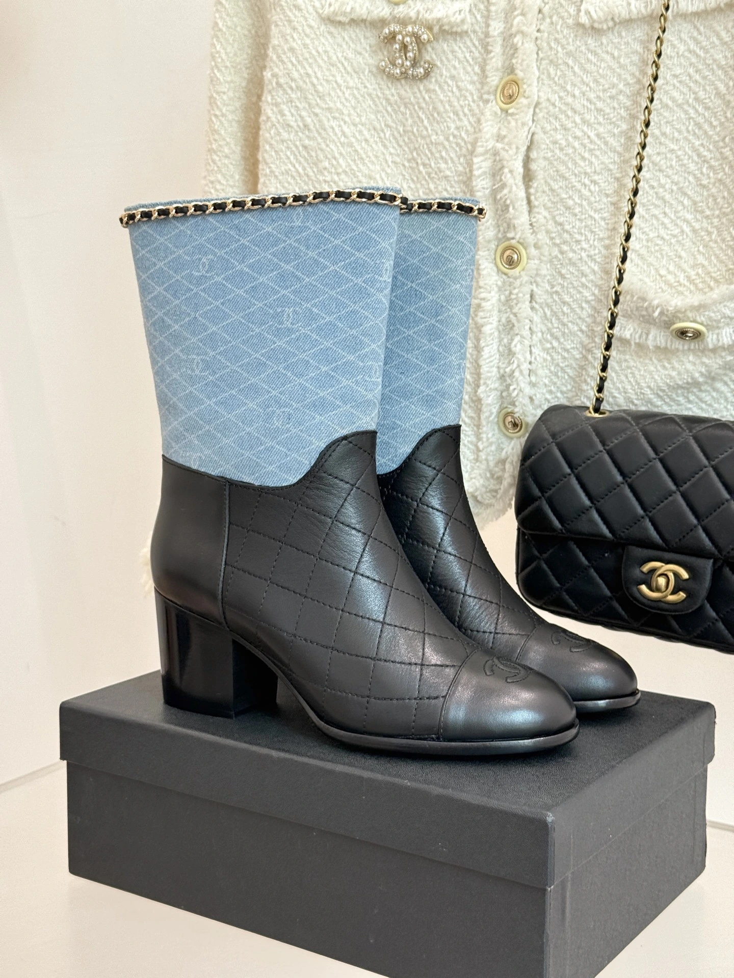 CHANEL  ロングブーツ