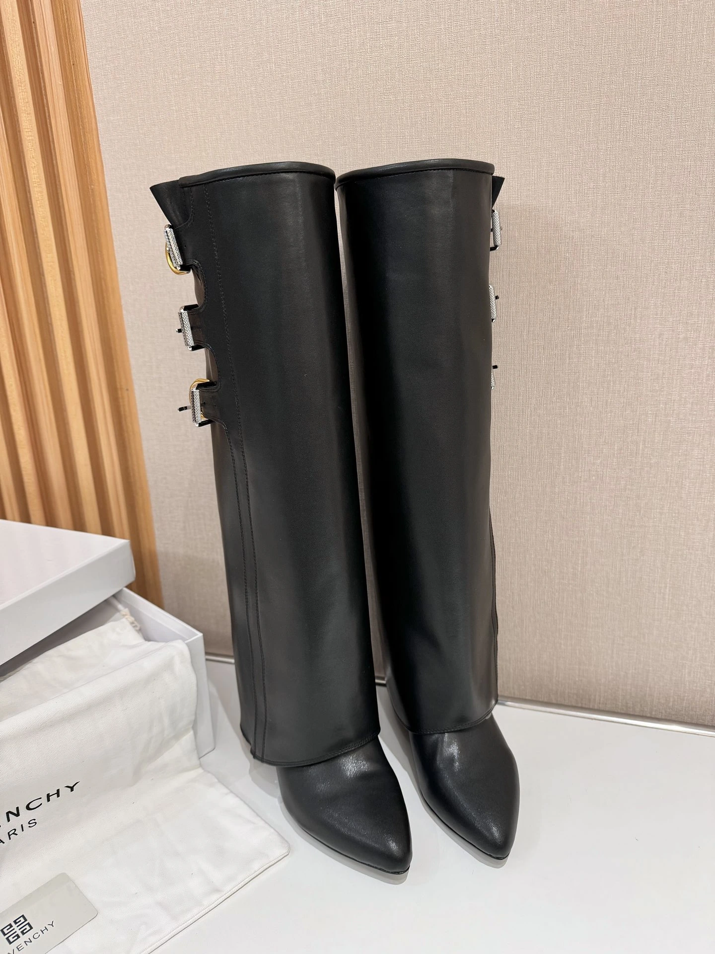 Givenchy Logo ロングブーツ