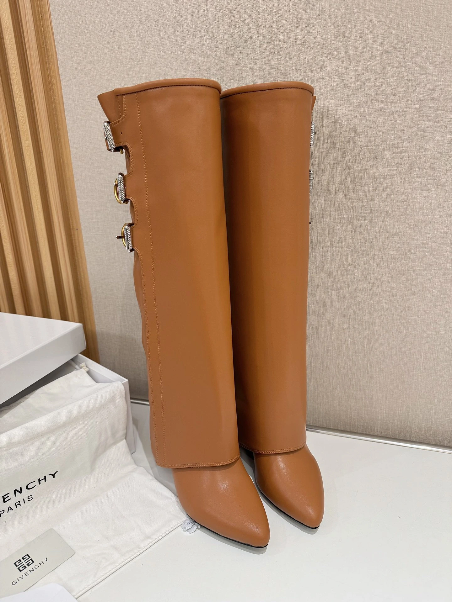 Givenchy Logo ロングブーツ