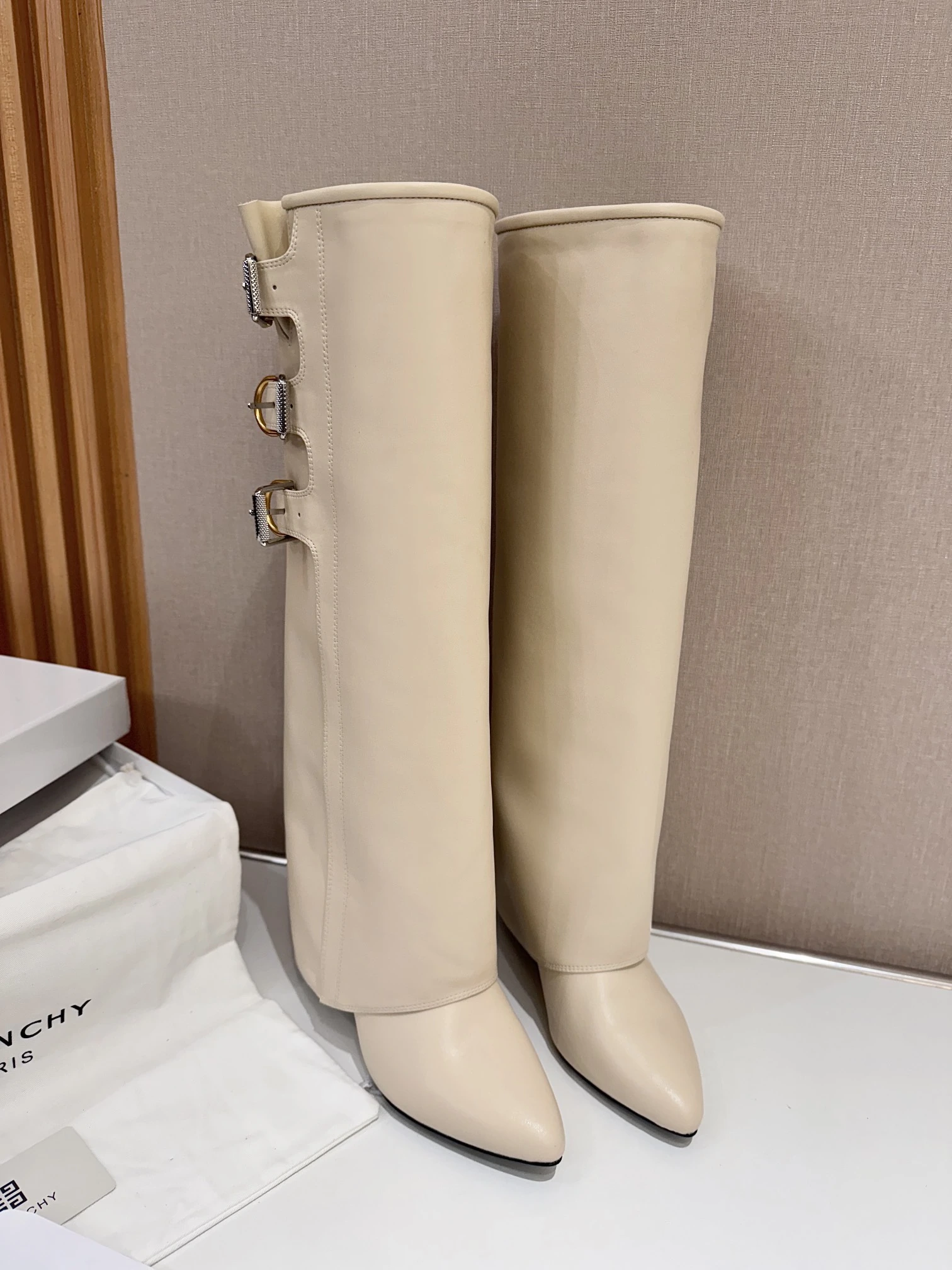 Givenchy Logo ロングブーツ