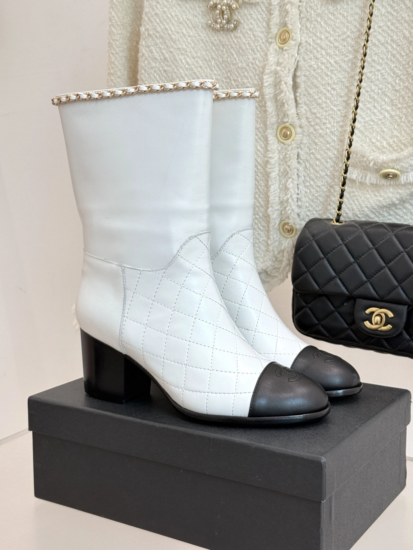 CHANEL  ロングブーツ