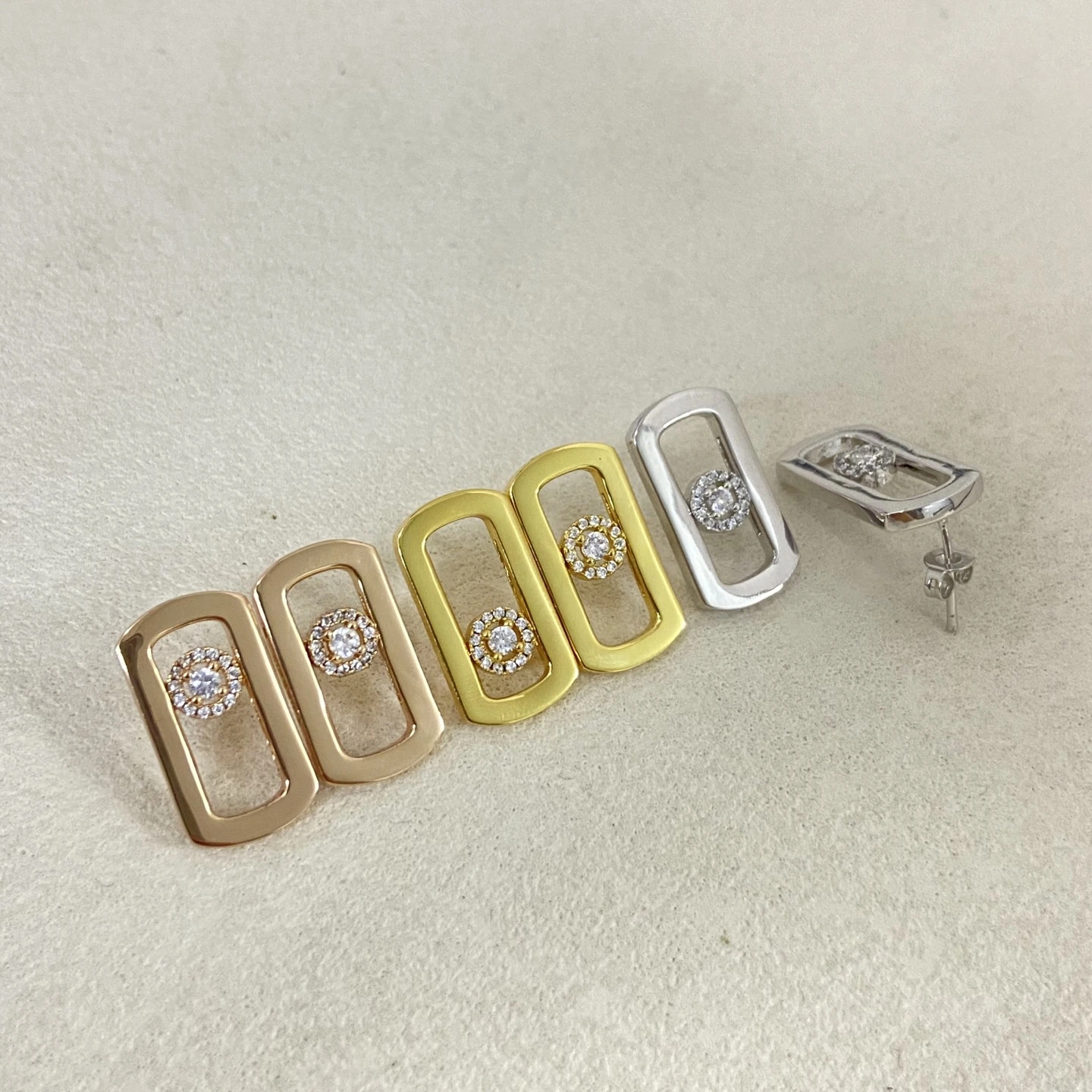 Messika（メシカ / Messika）ピアス MXEDM0004-044新作鏡面シングルパールブローチピアス 品番：BBM130286