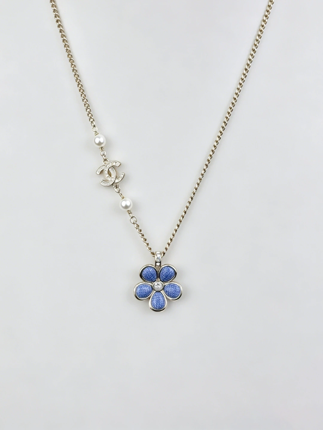 Chanel(シャネル / Chanel)26C 仿デニム ブルーフラワー ネックレス
