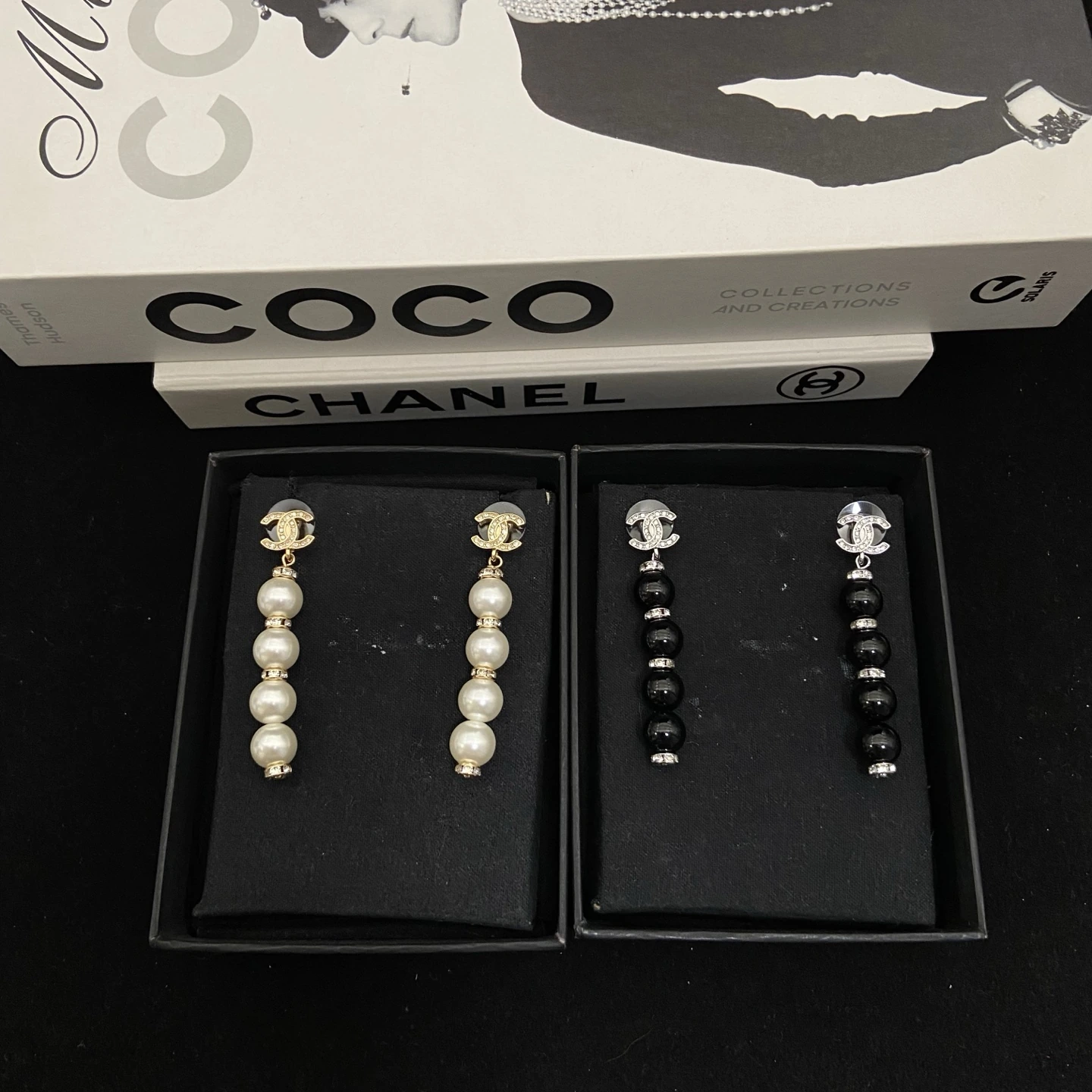 今日の新作🌟 🦢Chanel(シャネル / Chanel)Chanel(シャネル / Chanel)26s双Cタッセルパールピアス ブラックオニックス/パール2️⃣色