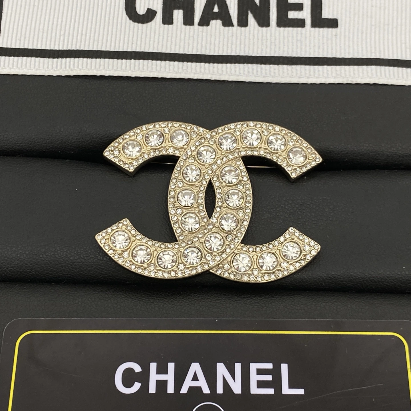 Chanel(シャネル / Chanel)Chanel(シャネル / Chanel)新作ブローチ