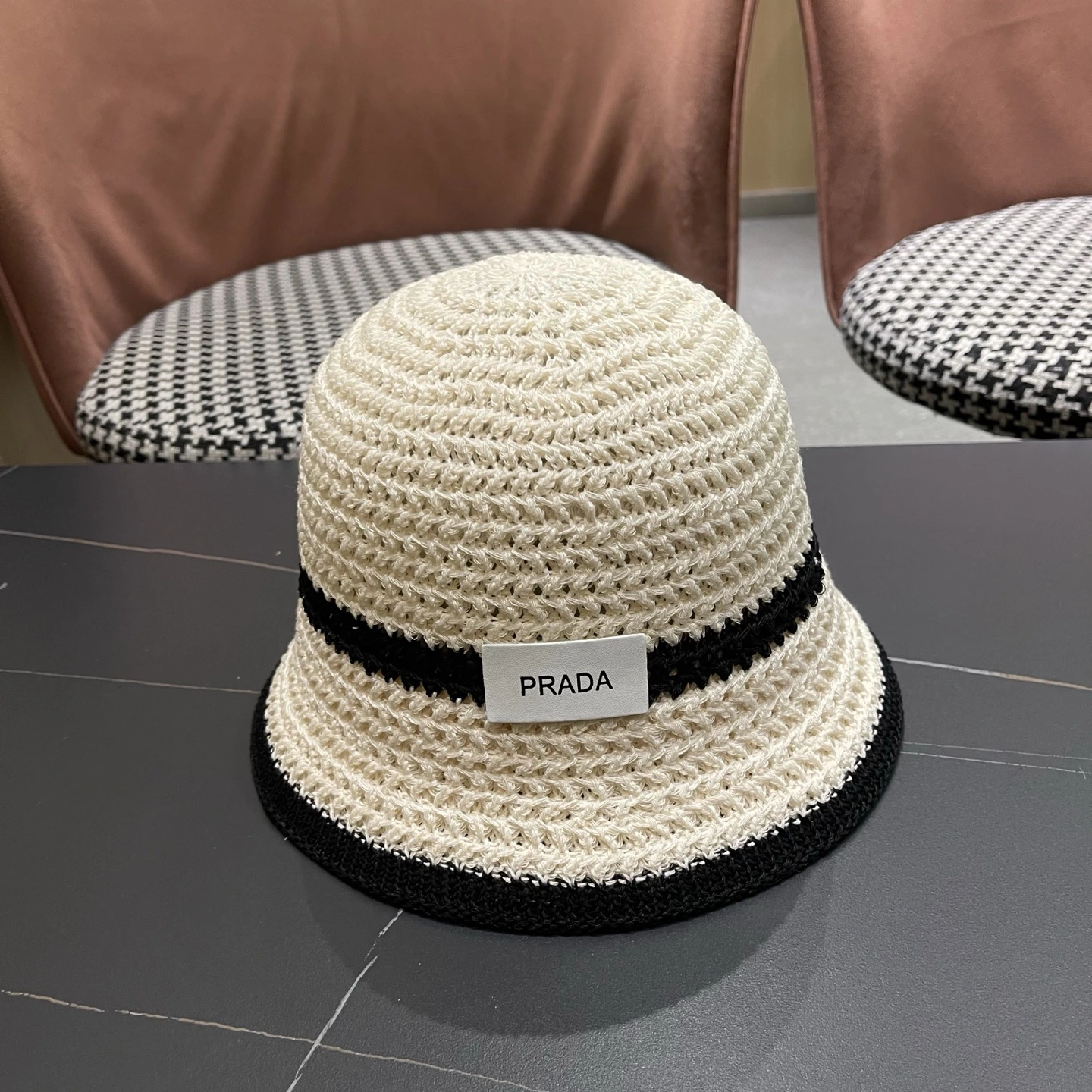 Prada 帽子