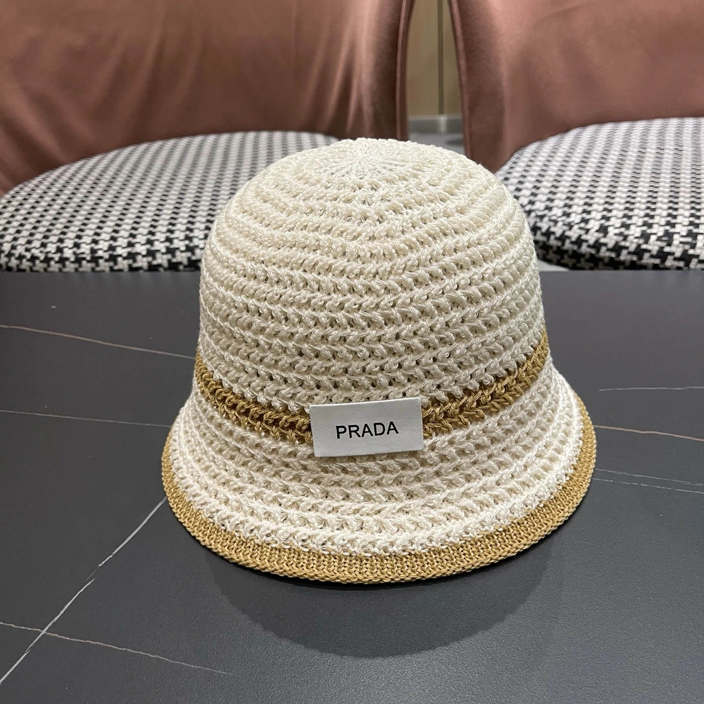 Prada 帽子