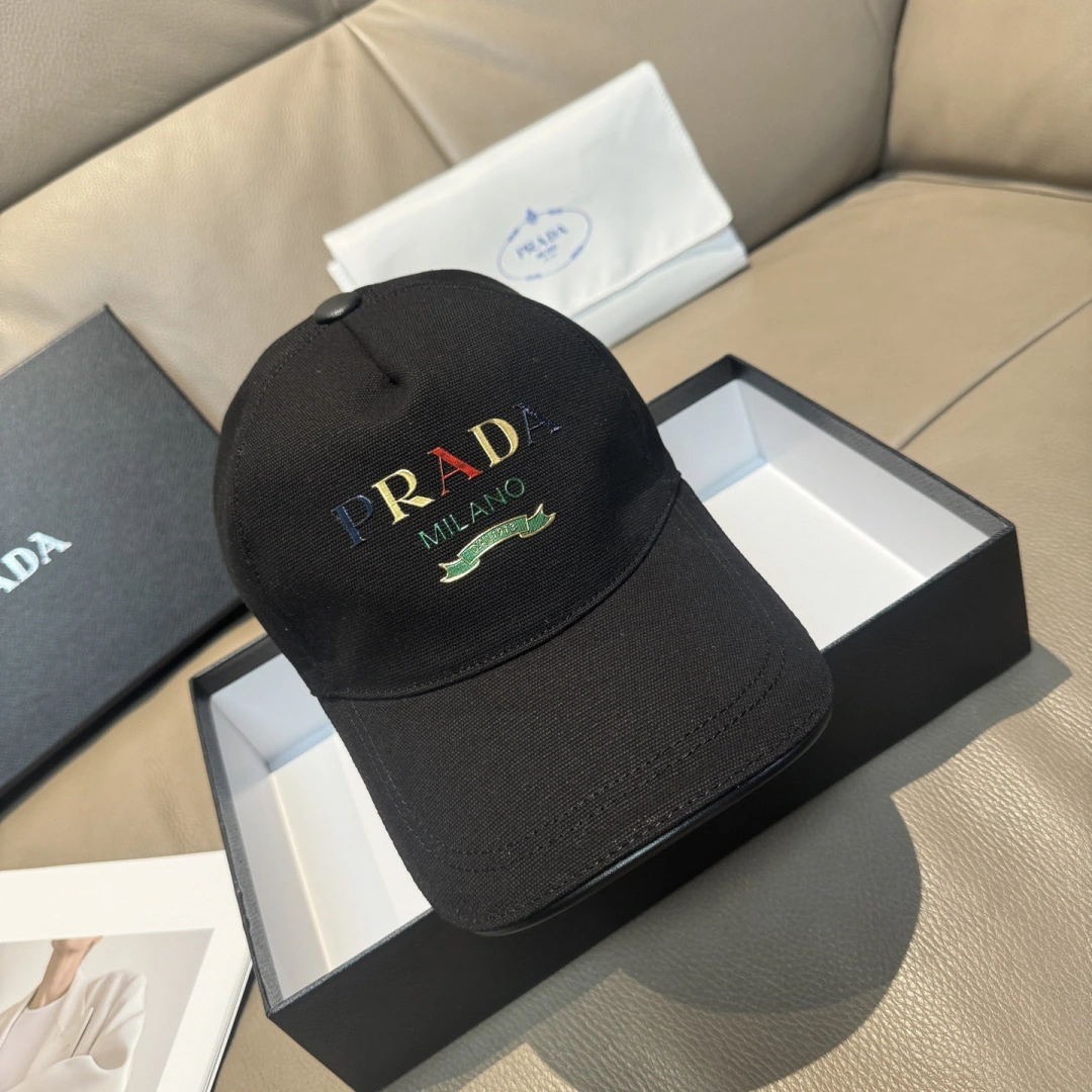 Prada logo 帽子