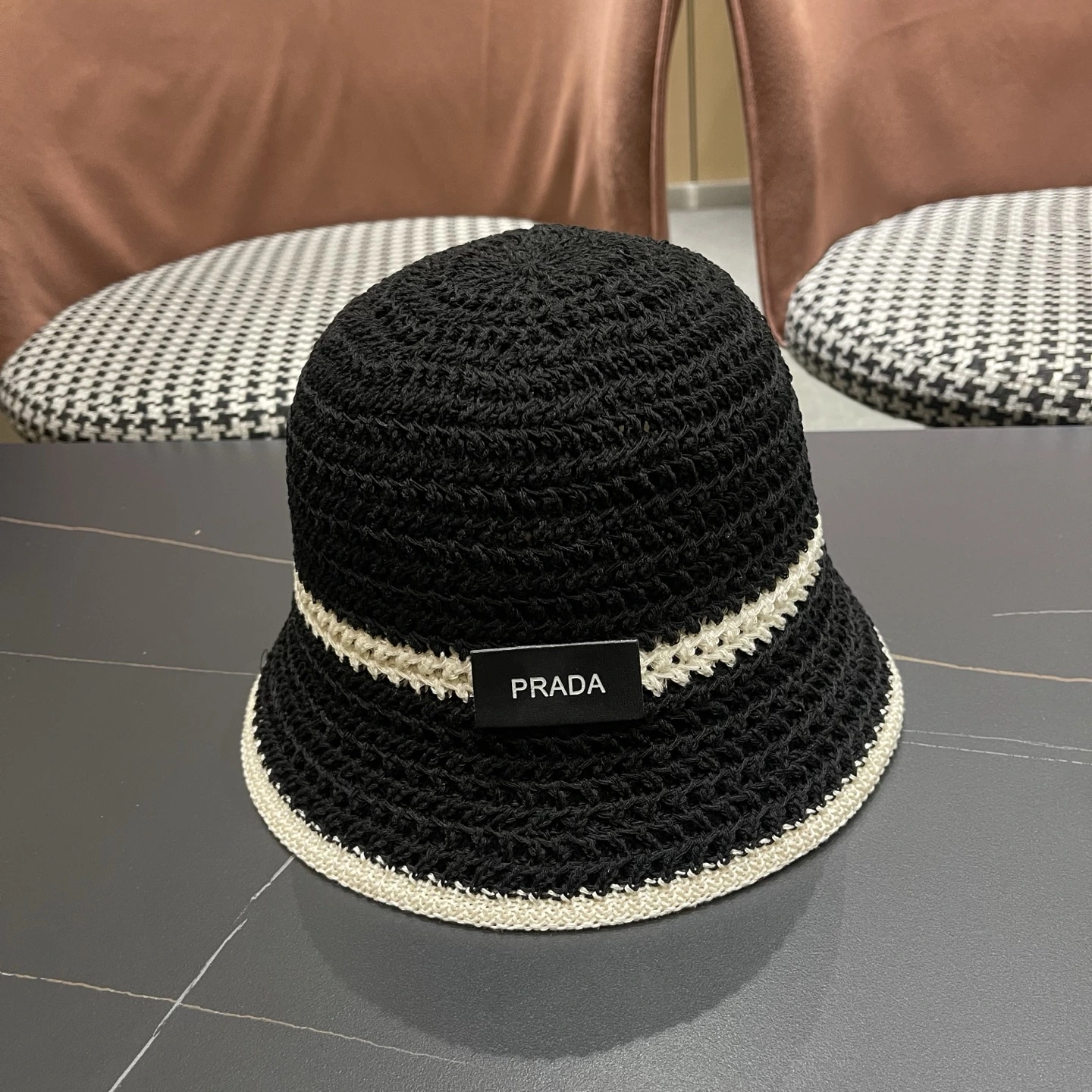 Prada 帽子