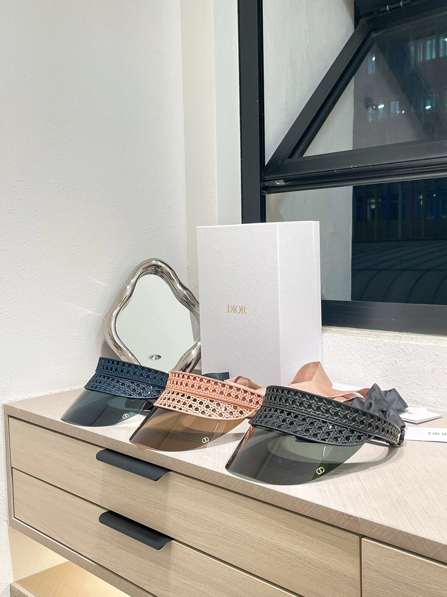 Dior DiorVeryDior V1U 2025 サングラス
