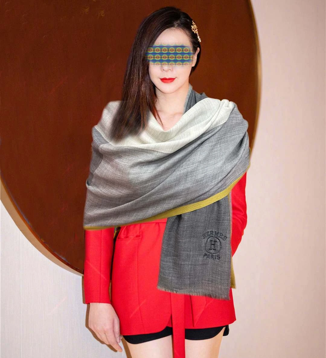 卸 。ショール。モデル:16。素材:カシミヤ。仕様:巻き・肩掛けの2WAY。サイズ:90×210cm。ポイント:新作。首元や肩掛けなど幅広いスタイリングに使いやすいデザインです