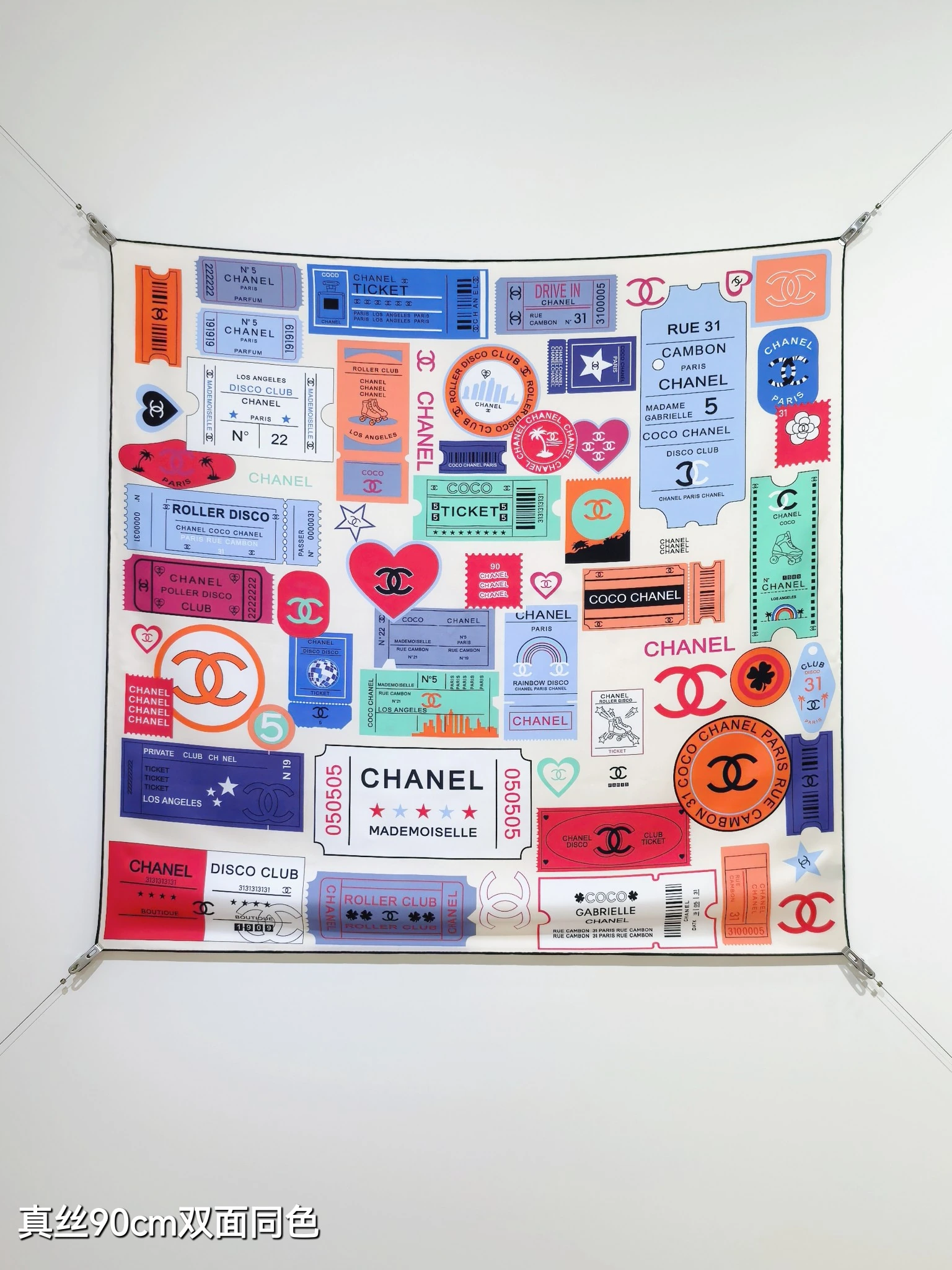 卸 。CHANEL(シャネル) マフラー/ショール。素材:シルク。仕様:リバーシブル。サイズ:90×90cm。首元や肩掛けなど幅広いスタイリングに使いやすいデザインです