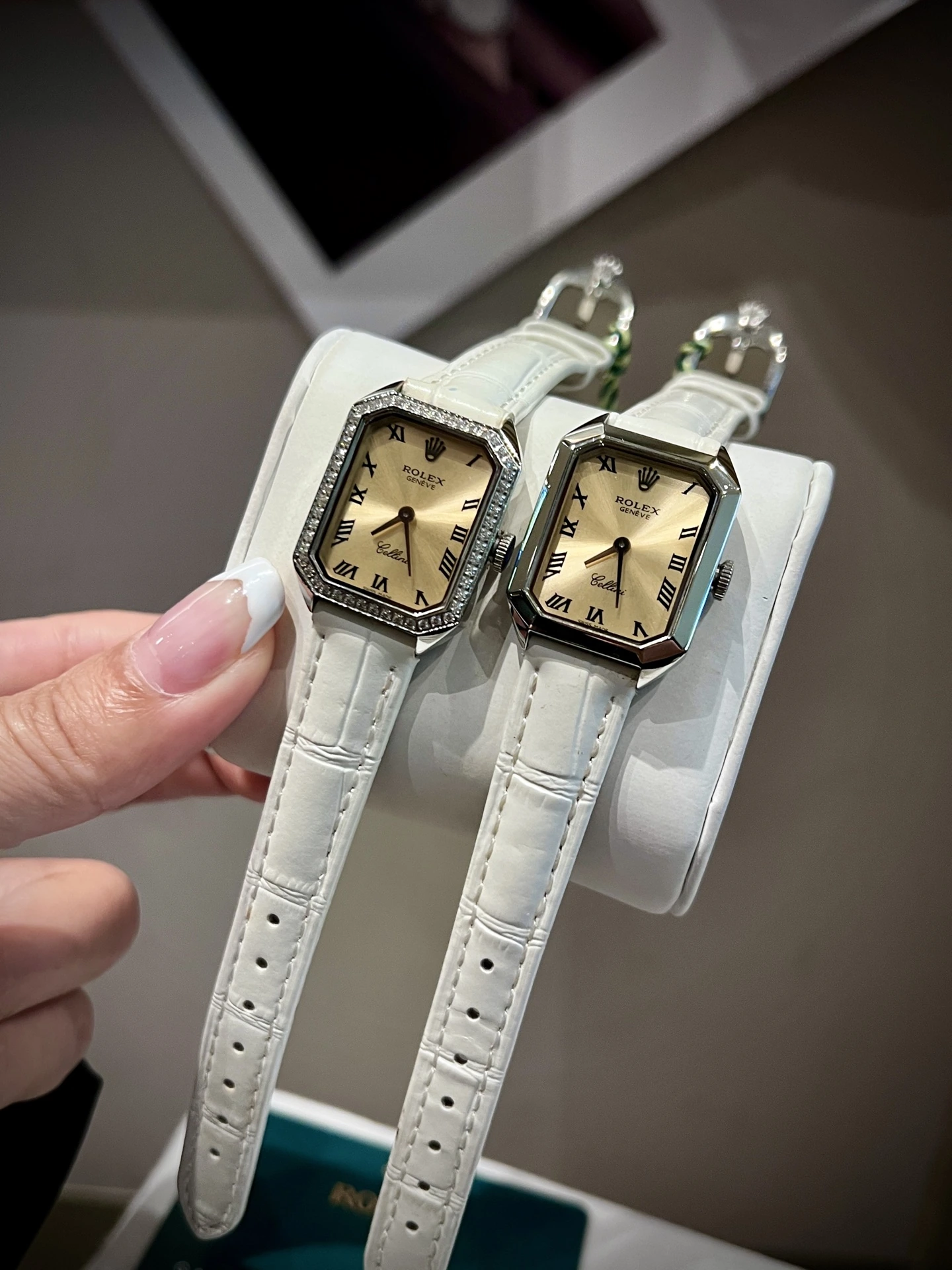 Rolex(ロレックス)。ホワイトゴールド、カーフレザー、クォーツ、サイズ 24mm