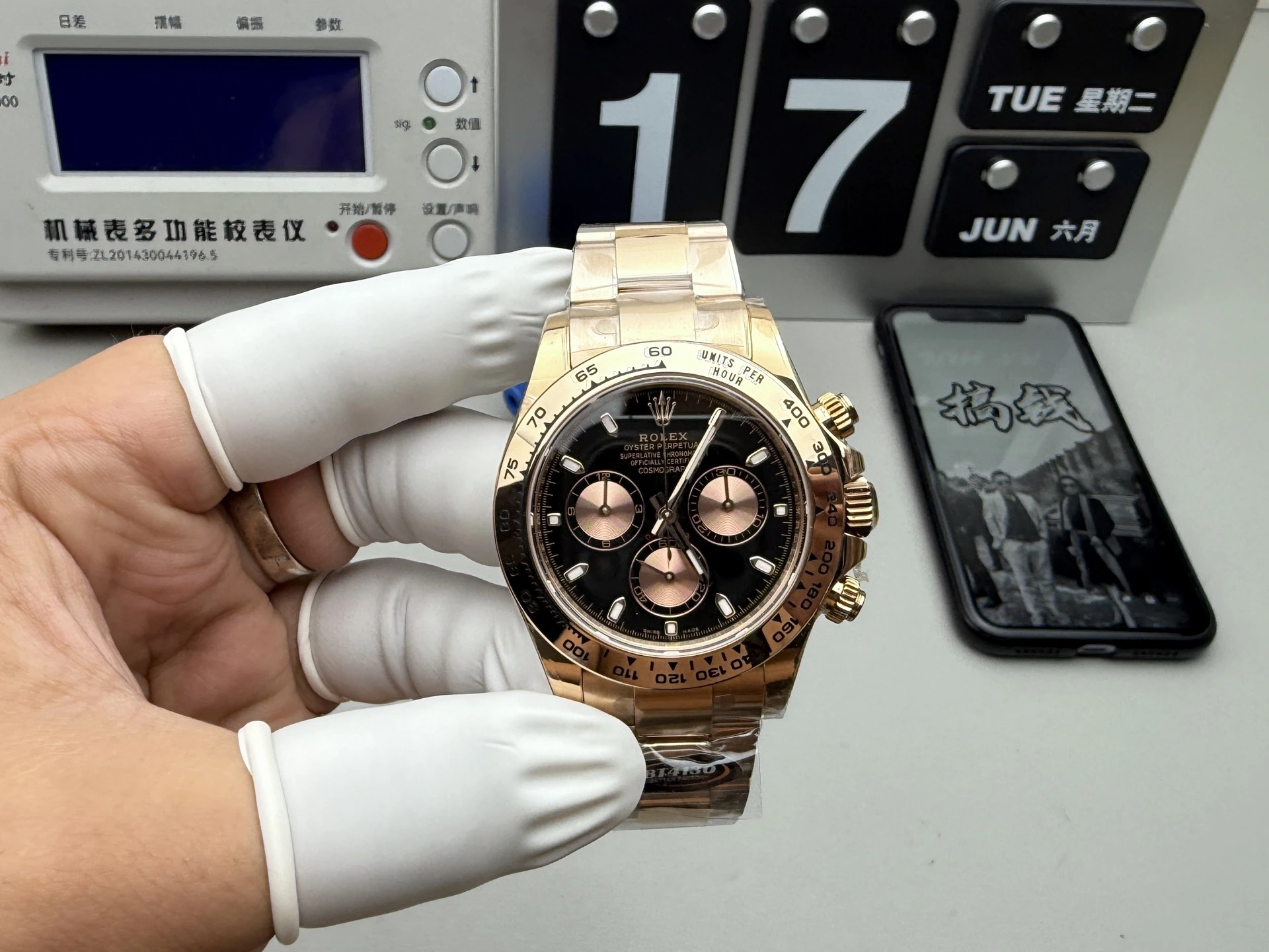 BT Rolex(ロレックス) デイトナ。ローズゴールド、ムーブメント 4130、出荷前実物写真
