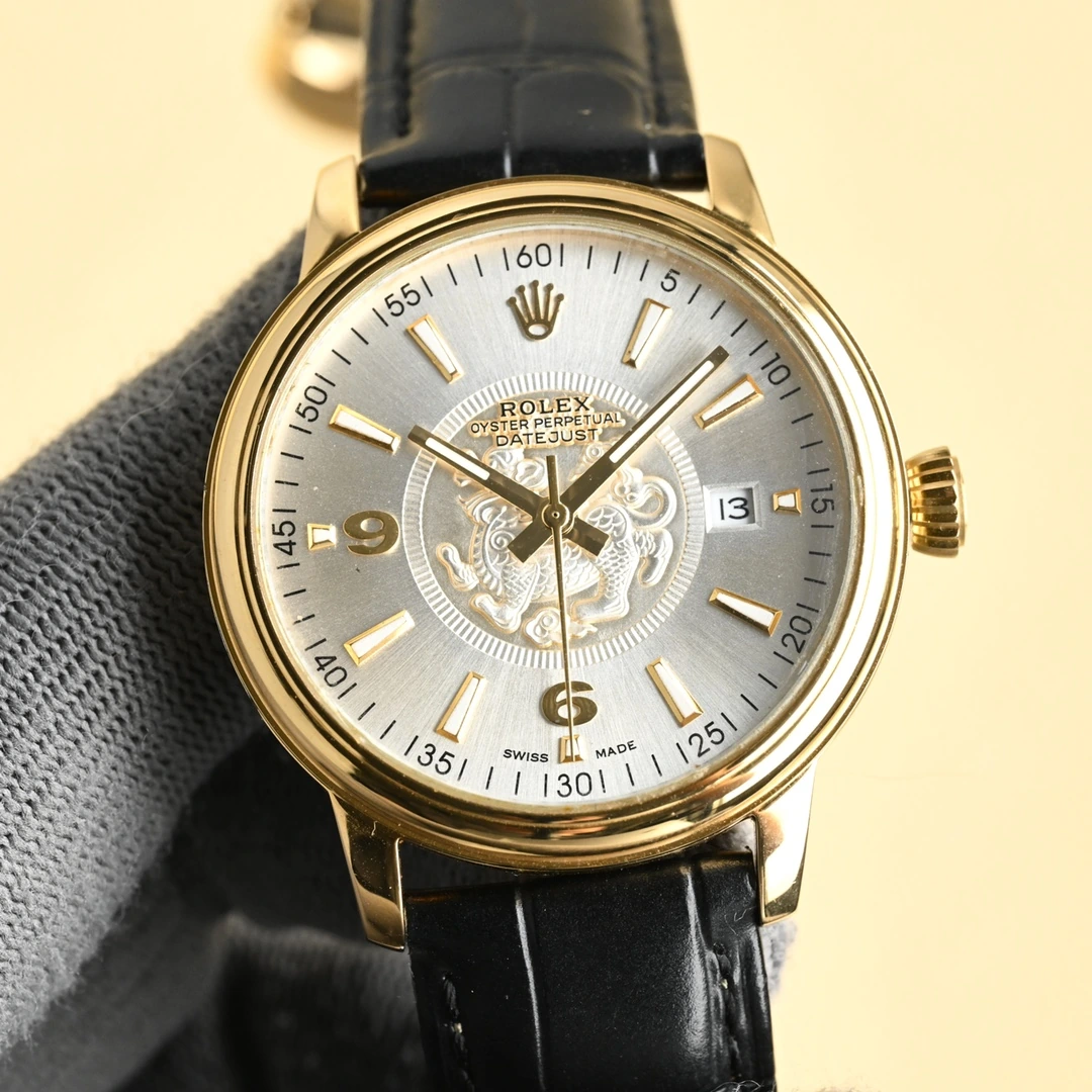 シルバー 33600 / ゴールド 33650 Rolex(ロレックス)。メンズ、316Lステンレススチール、サファイアクリスタル、カーフレザー、ムーブメント 8215、サイズ 40mm、防水 100m、パワーリザーブ約48時間
