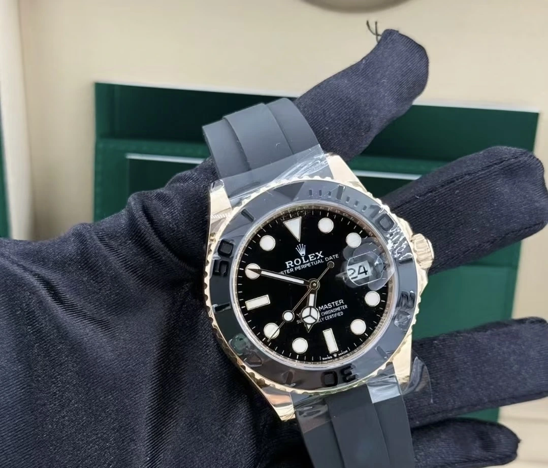 ゴールド 42 / Rolex(ロレックス) ヨットマスター。イエローゴールド、18Kイエローゴールド、自動巻き機械式。 記載コード:m226658-0001