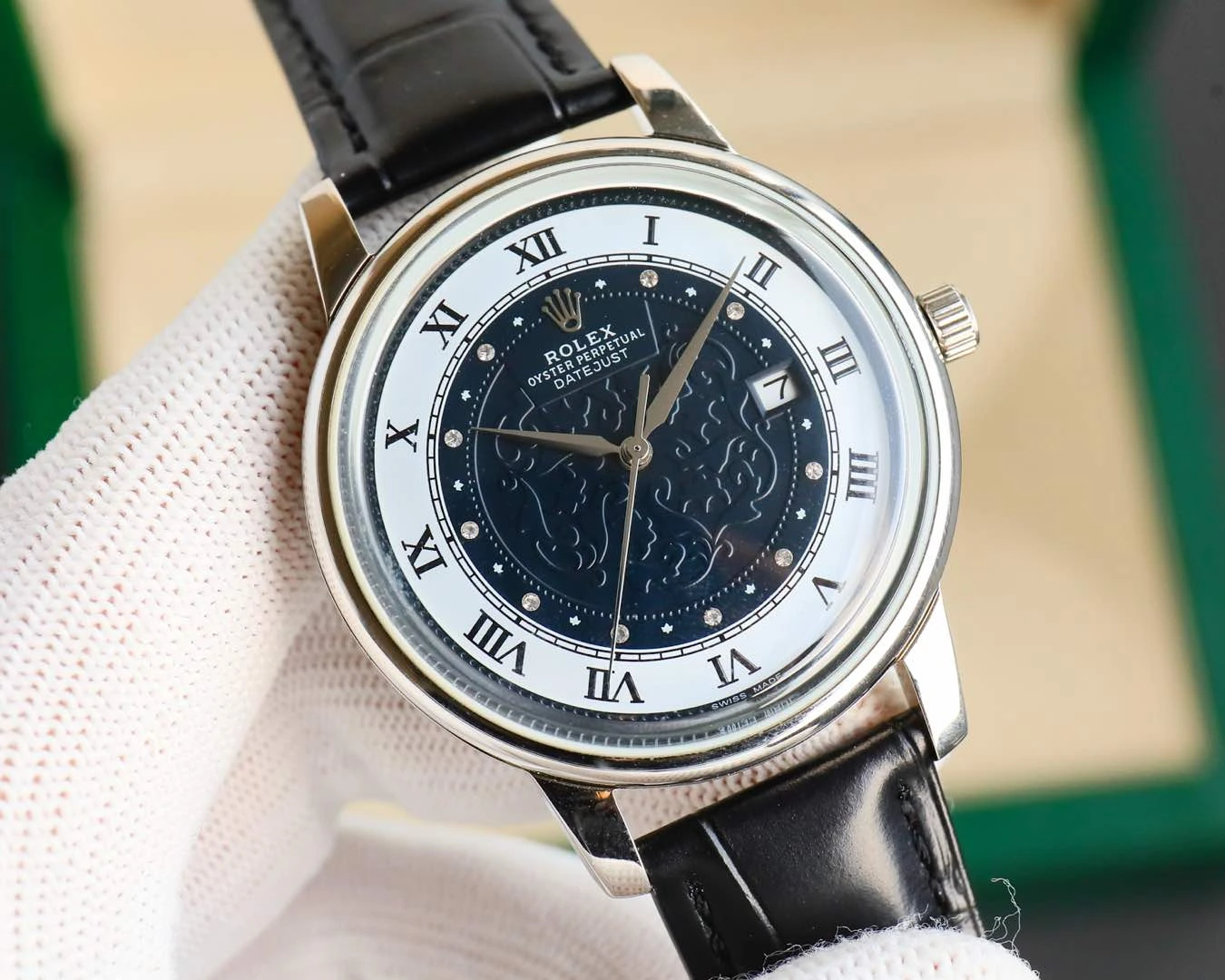 ゴールドケース 1050 / Rolex(ロレックス) チェリーニ。メンズ、カーフレザー、ムーブメント 9015、サイズ 42mm、防水 100m
