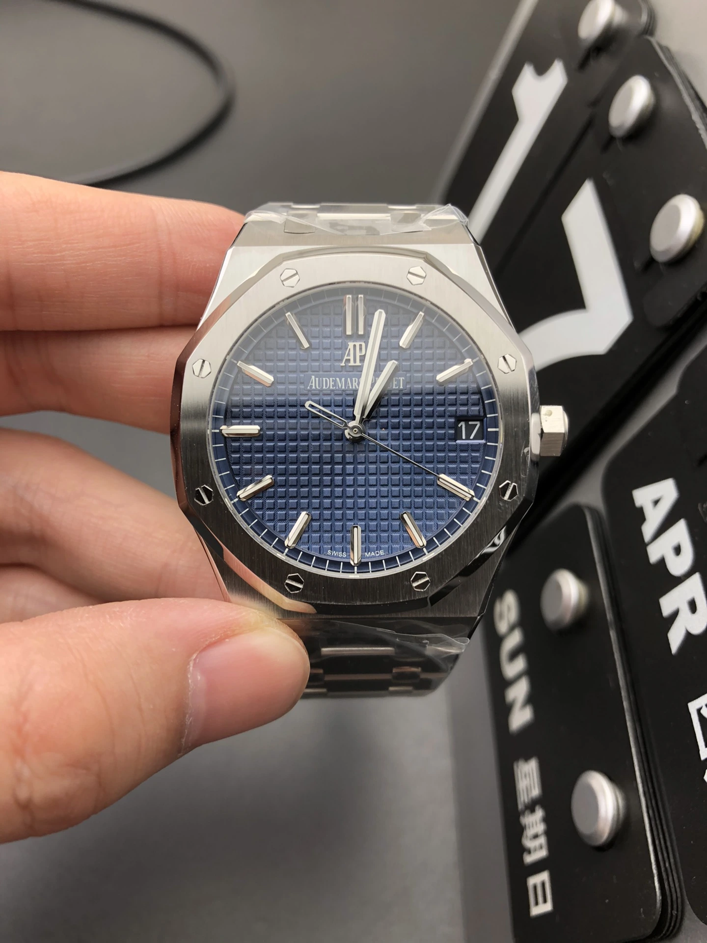 ZF 15500 腕時計