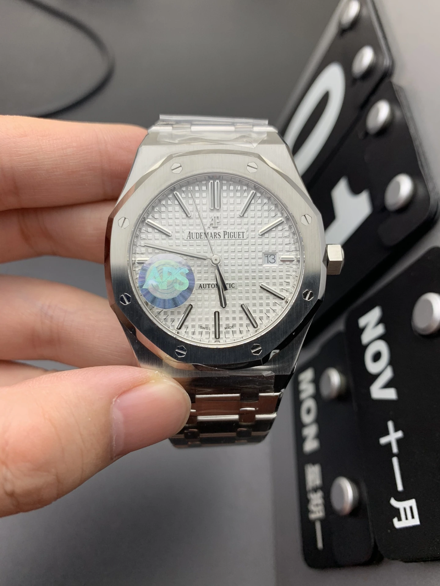 APS 15400 腕時計
