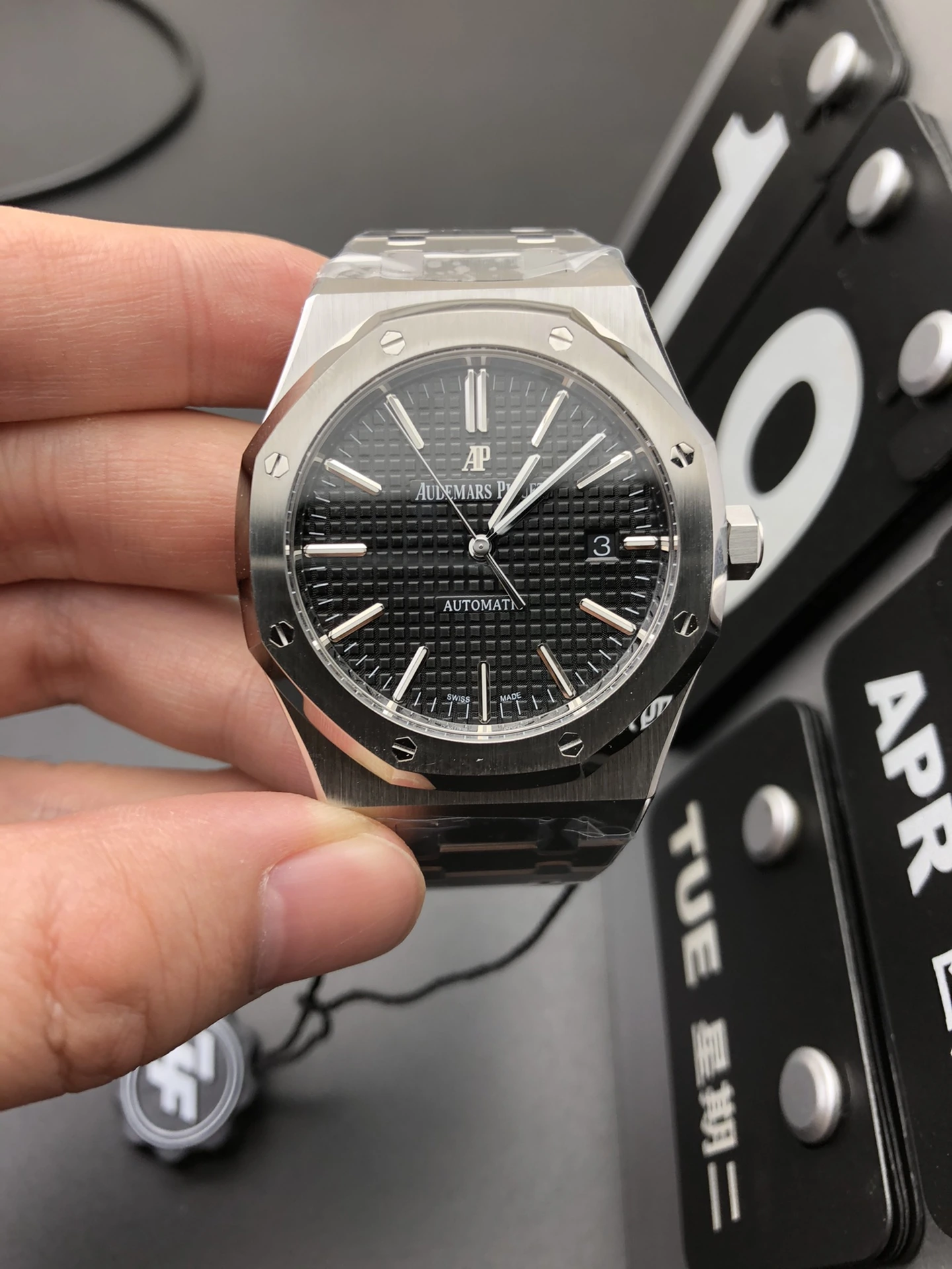 ZF 15400 腕時計