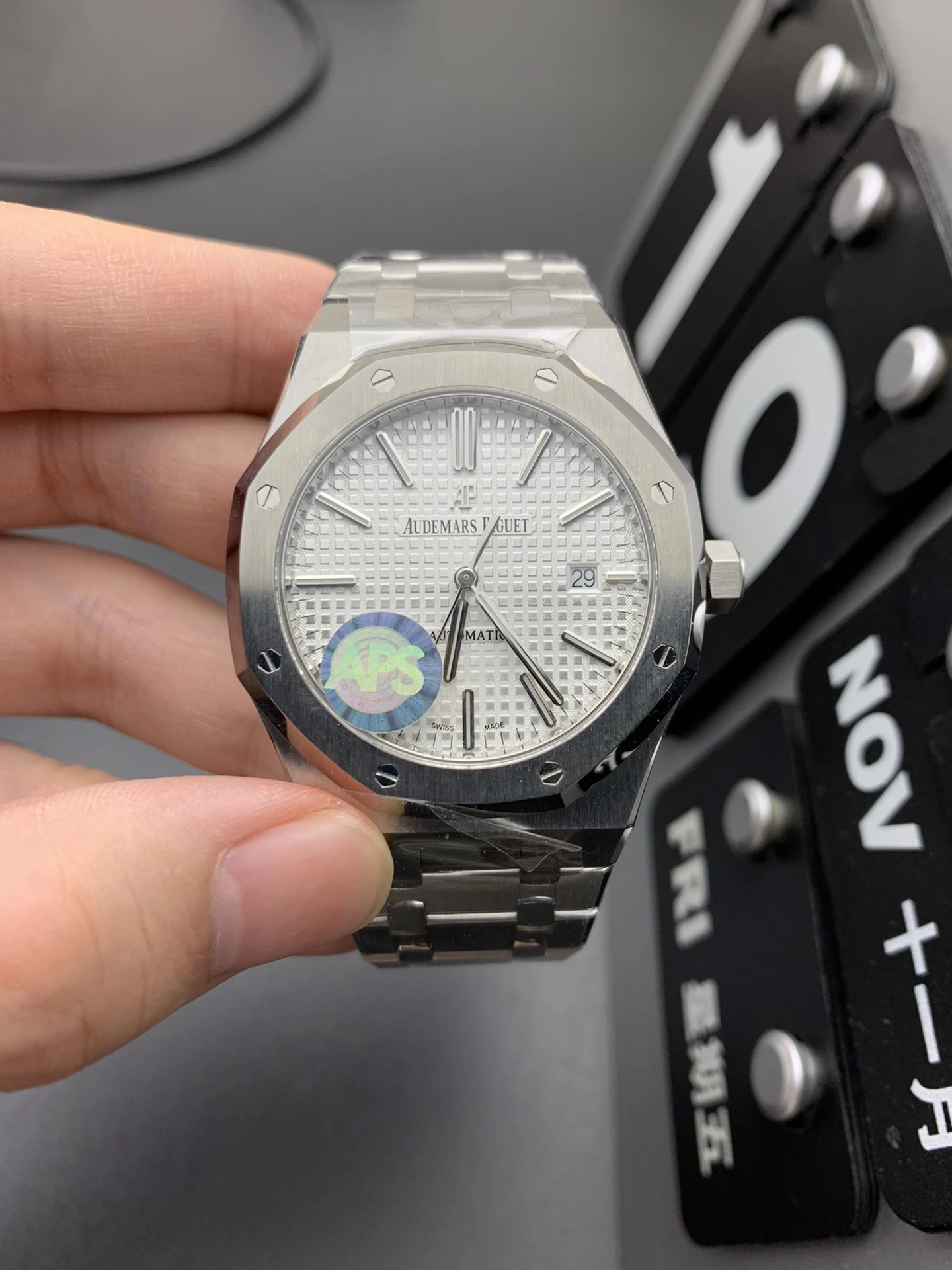 APS 15400 腕時計