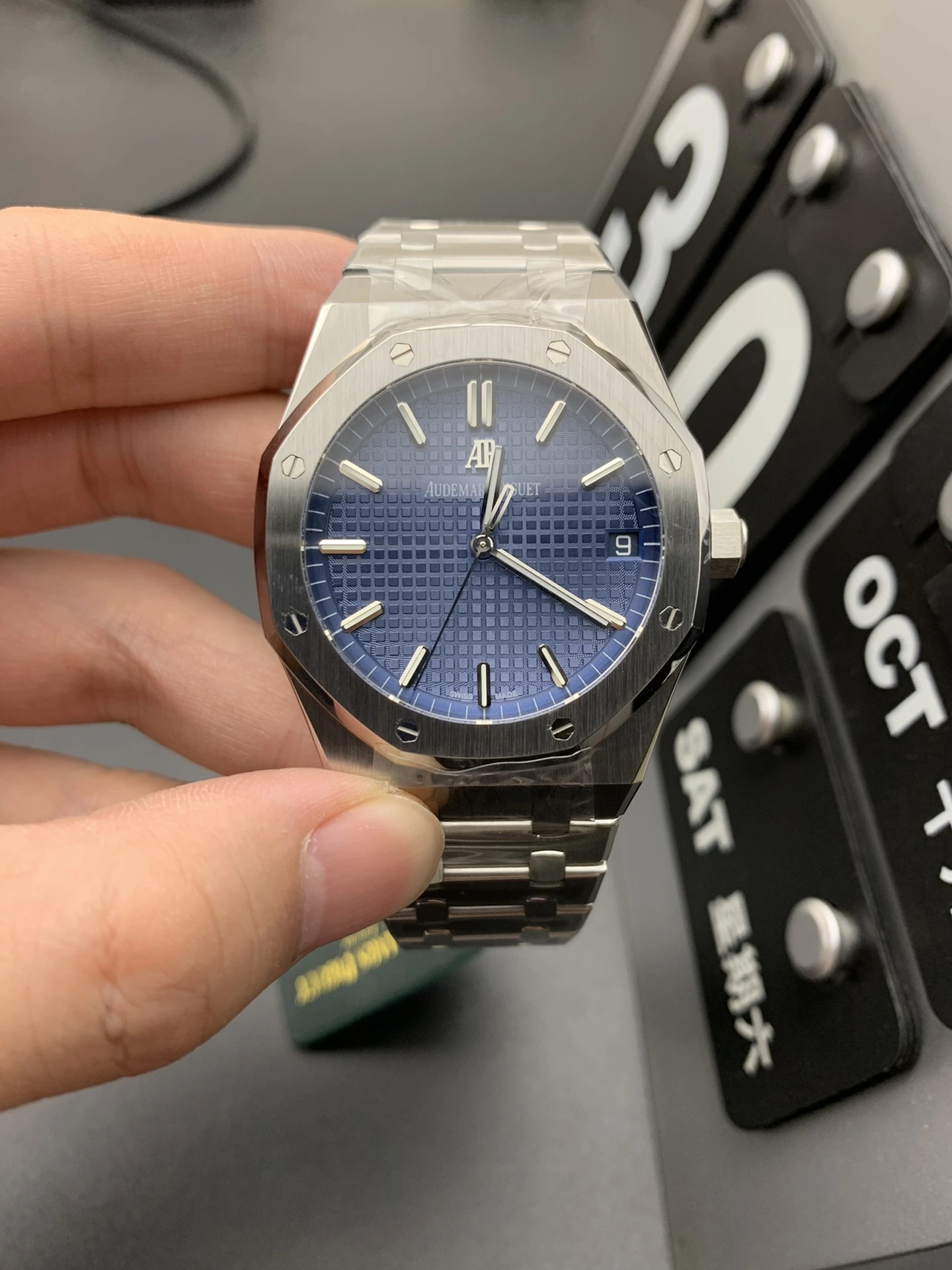 OM 15500 腕時計