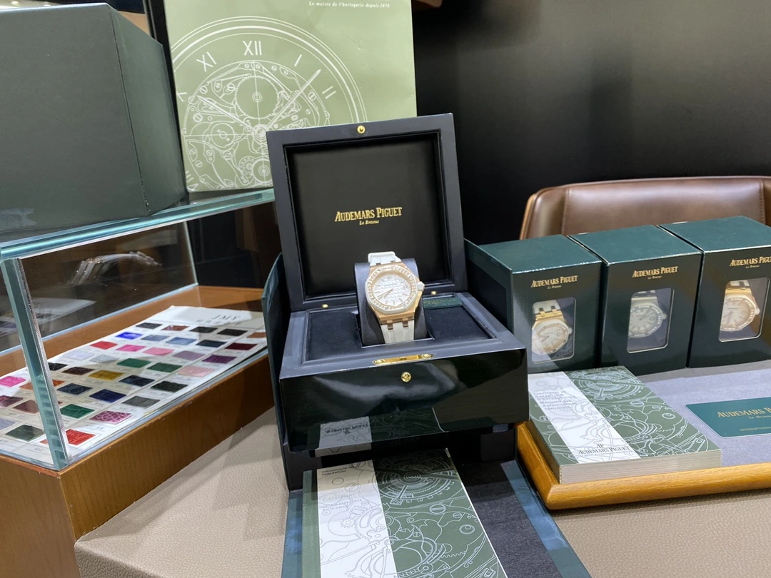 Audemars Piguet AP67540 腕時計