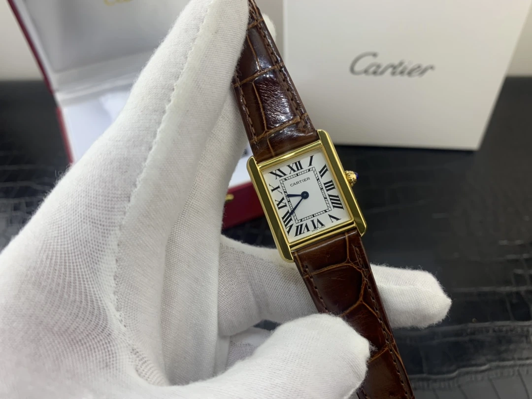 Cartier 腕時計
