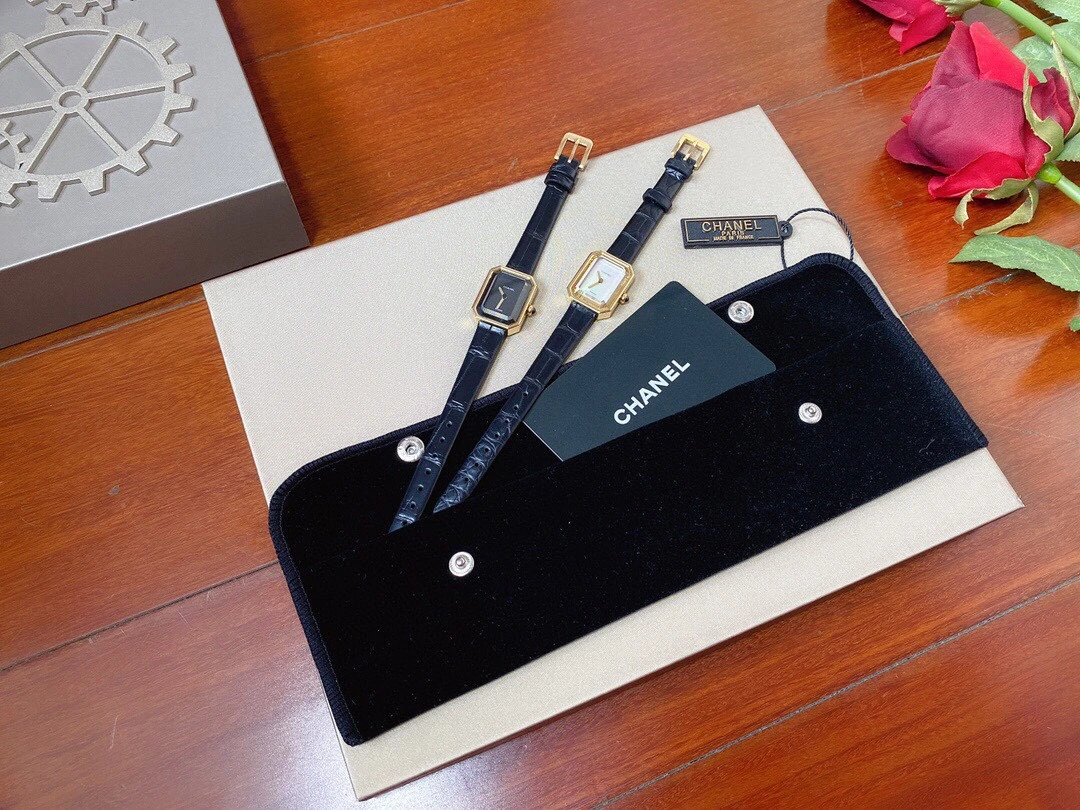CHANEL PREMI 腕時計