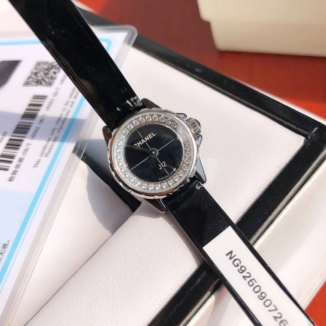 CHANEL J12 腕時計